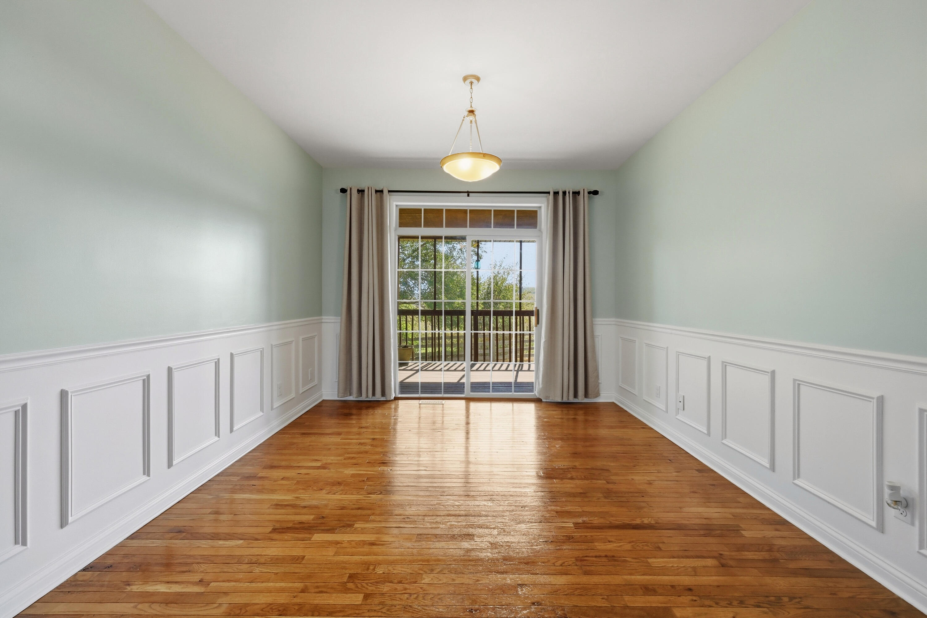 121 Bay Hill Drive Property Photo 18