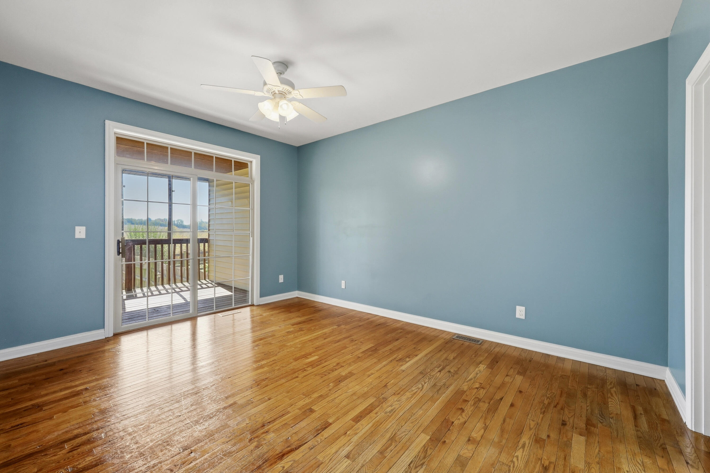 121 Bay Hill Drive Property Photo 20