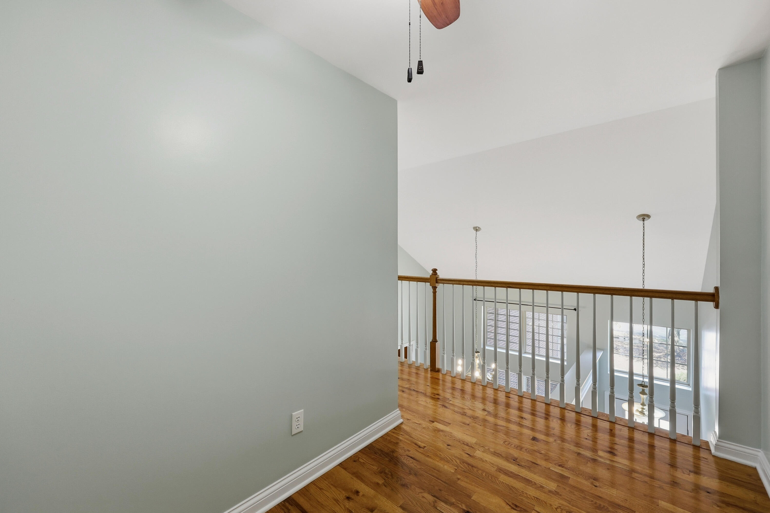 121 Bay Hill Drive Property Photo 25