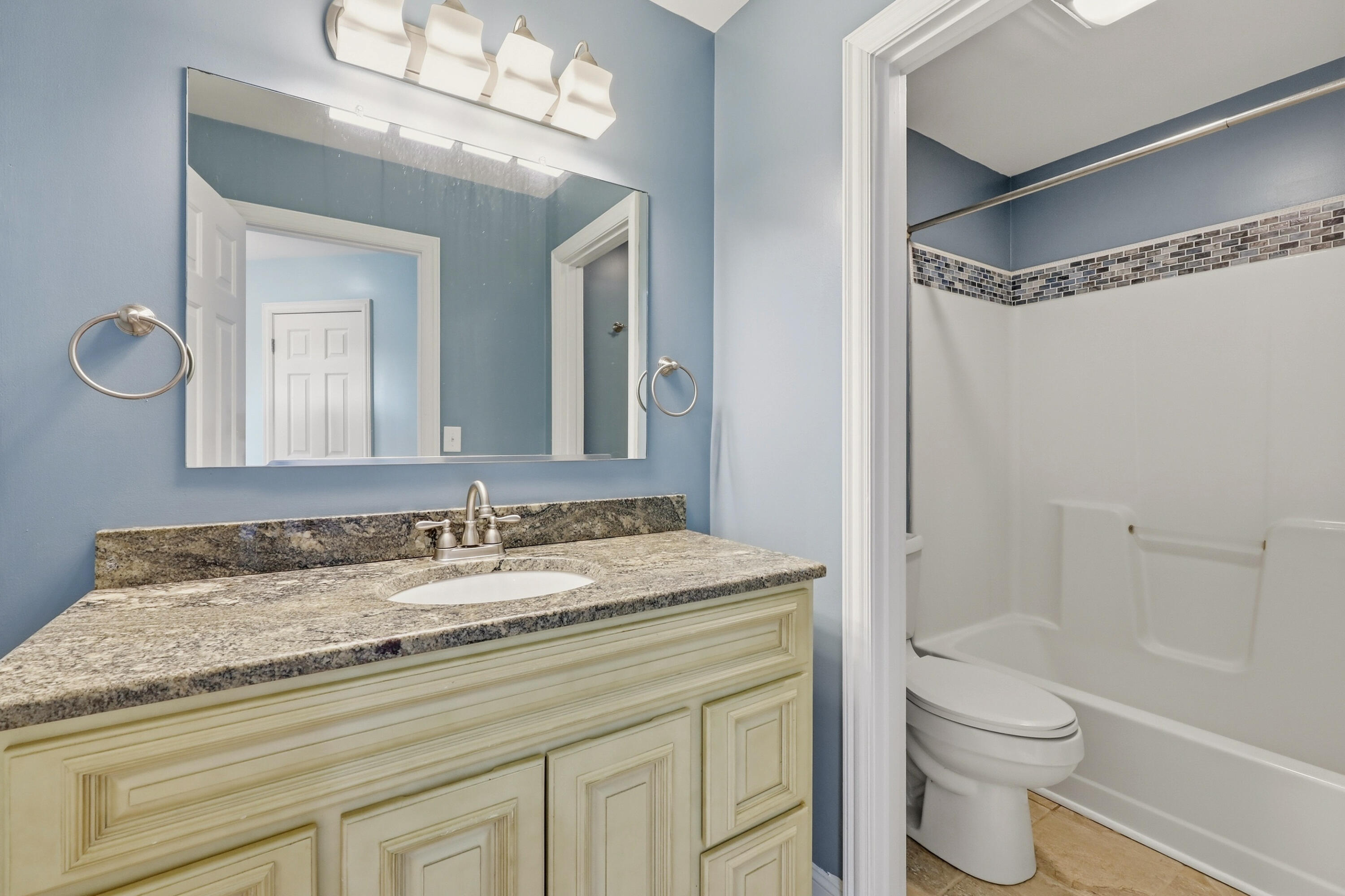 121 Bay Hill Drive Property Photo 30