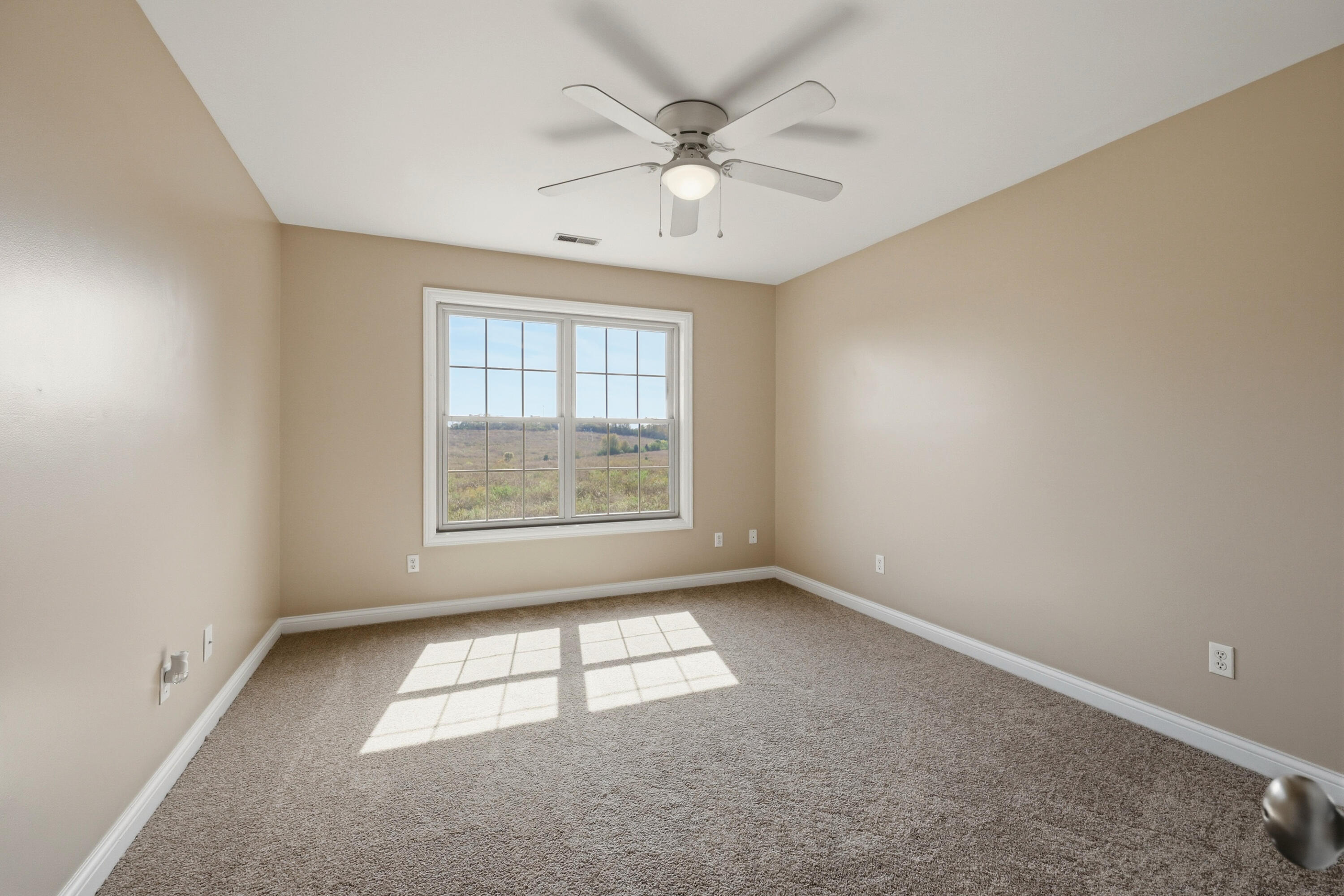 121 Bay Hill Drive Property Photo 31