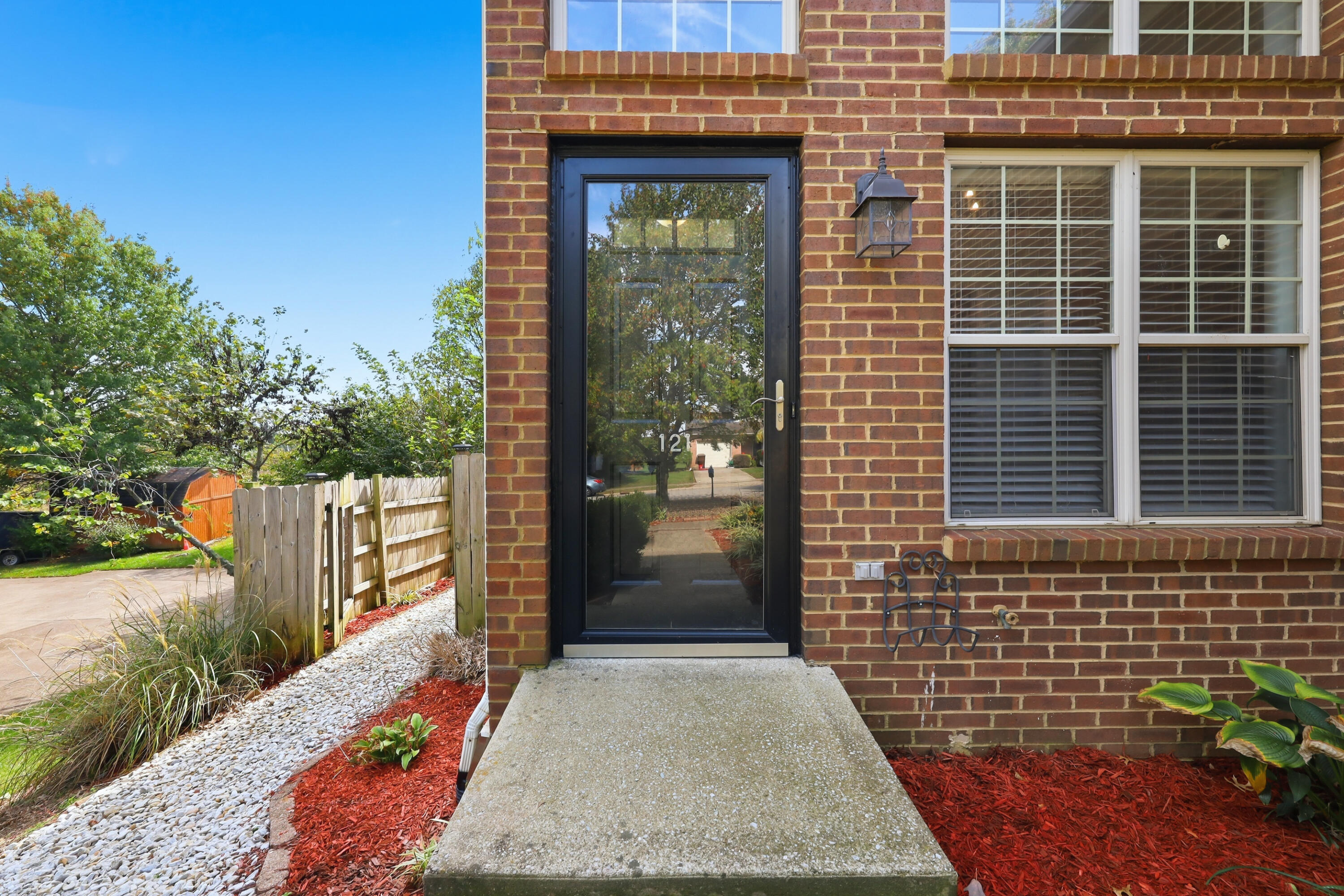 121 Bay Hill Drive Property Photo 44