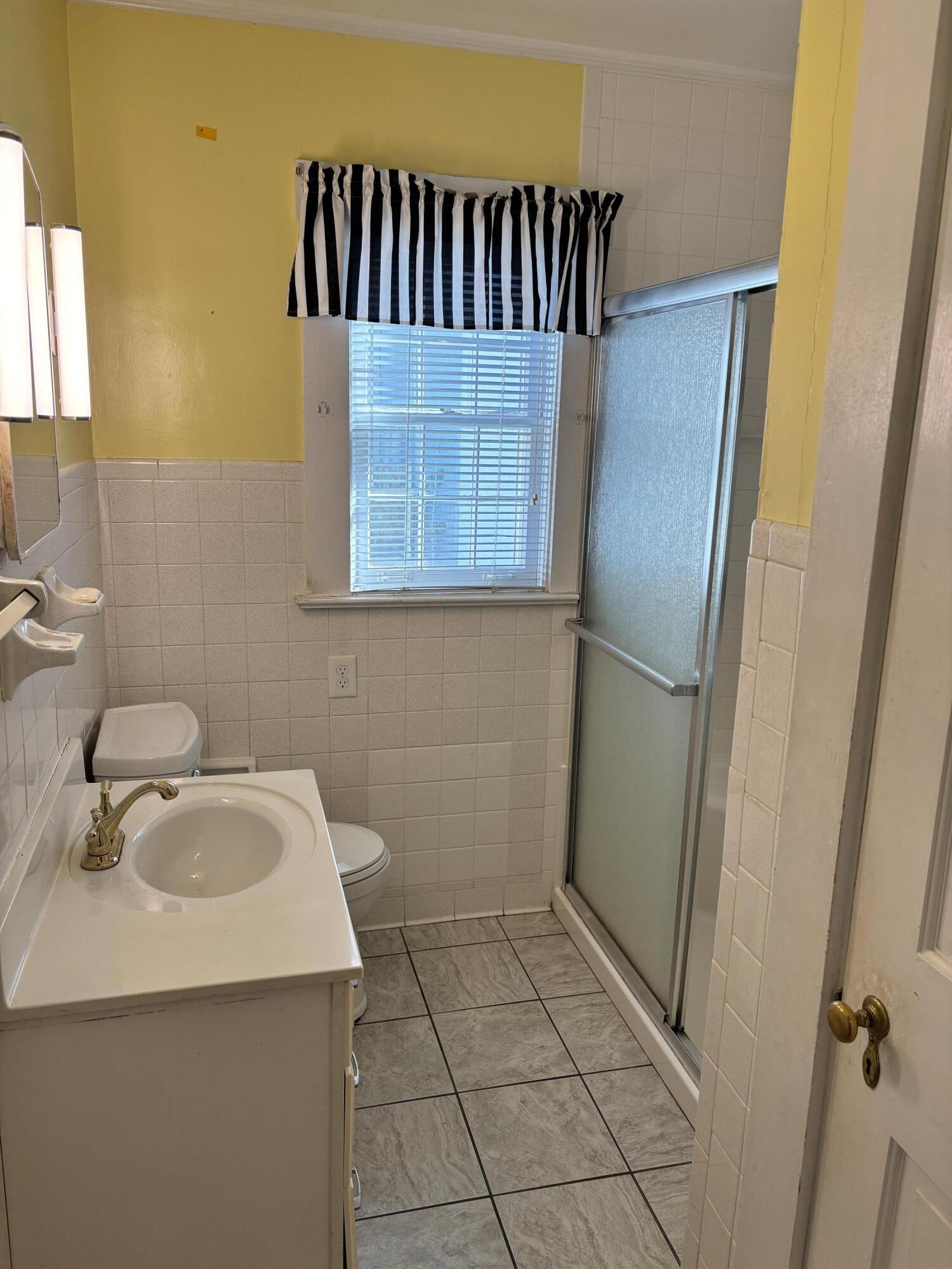 18 Ashmore Drive Property Photo 19