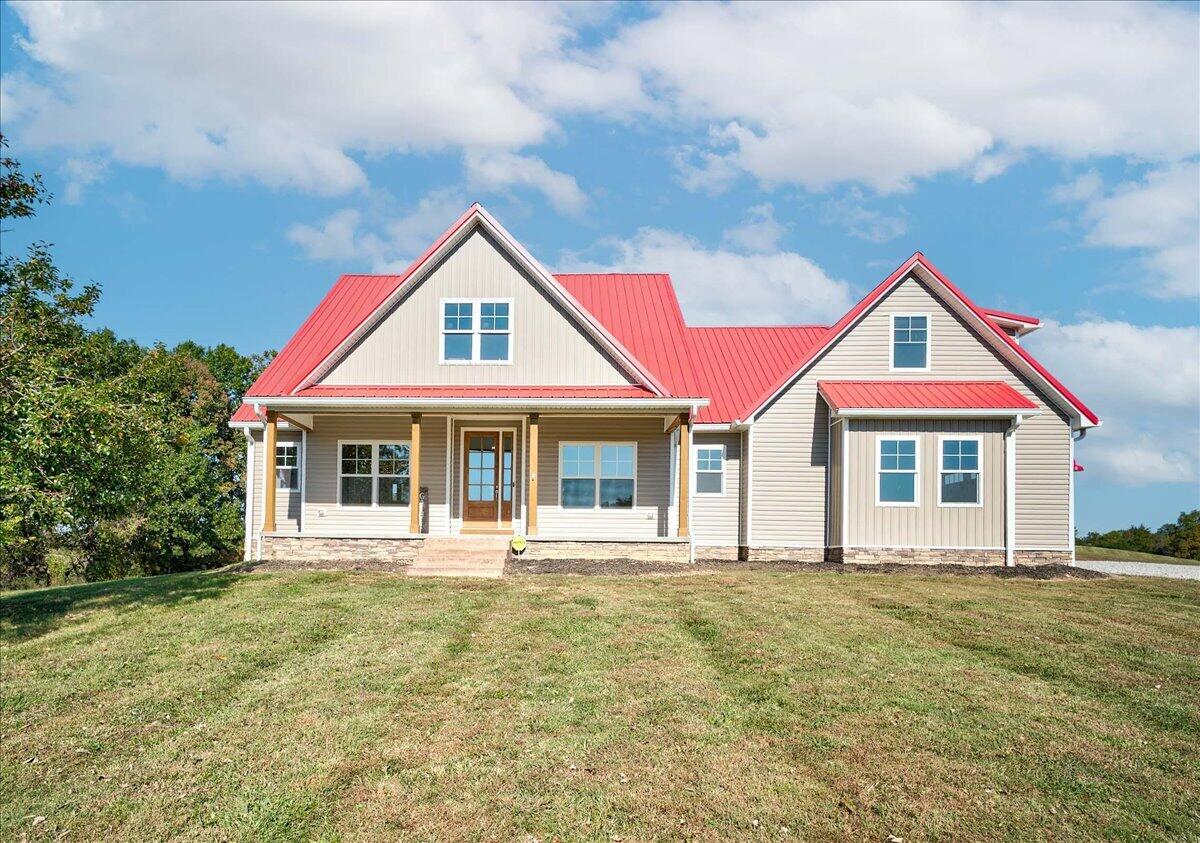 1840 Crooked Creek Road Property Photo 2