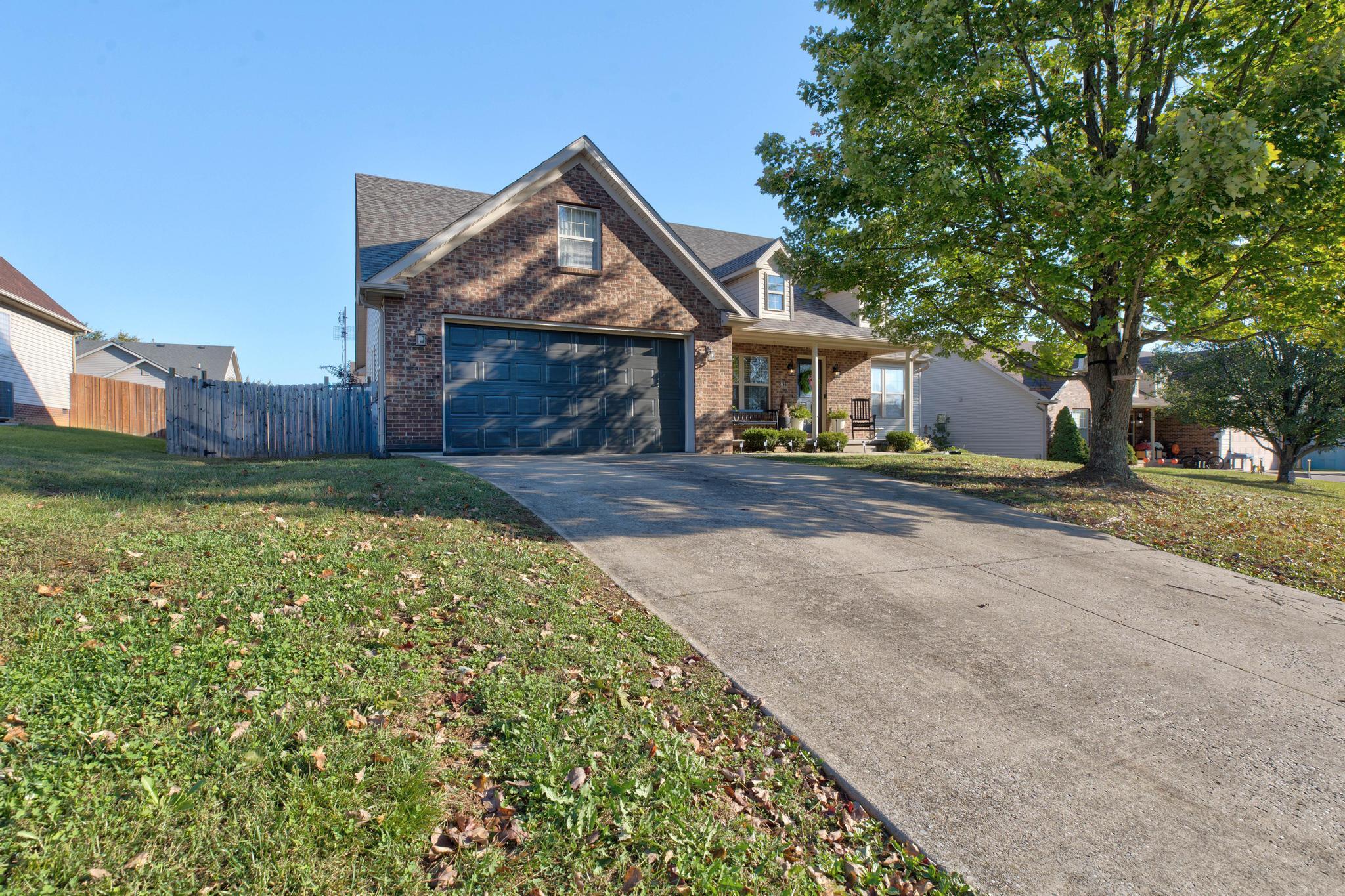 819 Dresden Way Property Photo 3