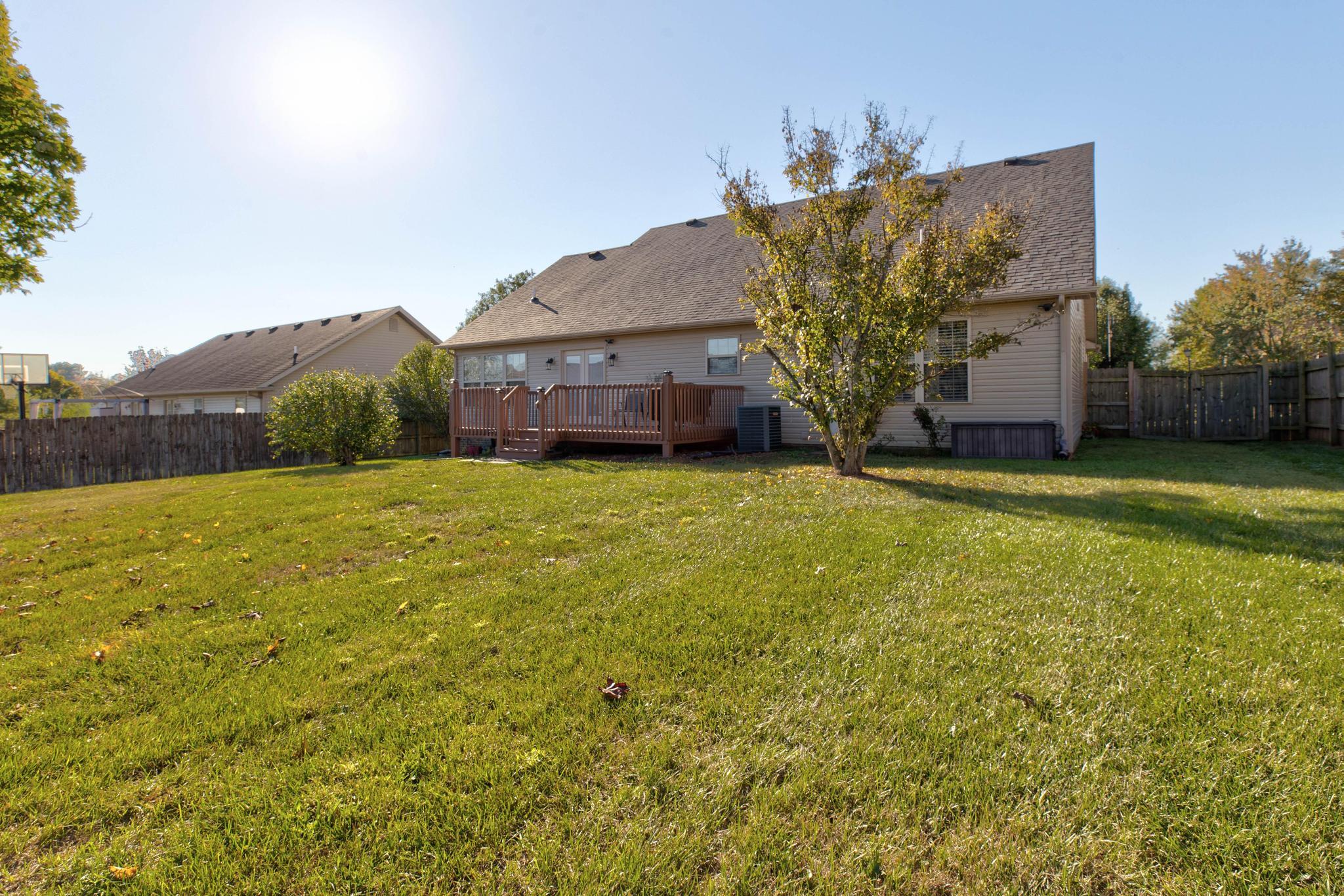 819 Dresden Way Property Photo 32