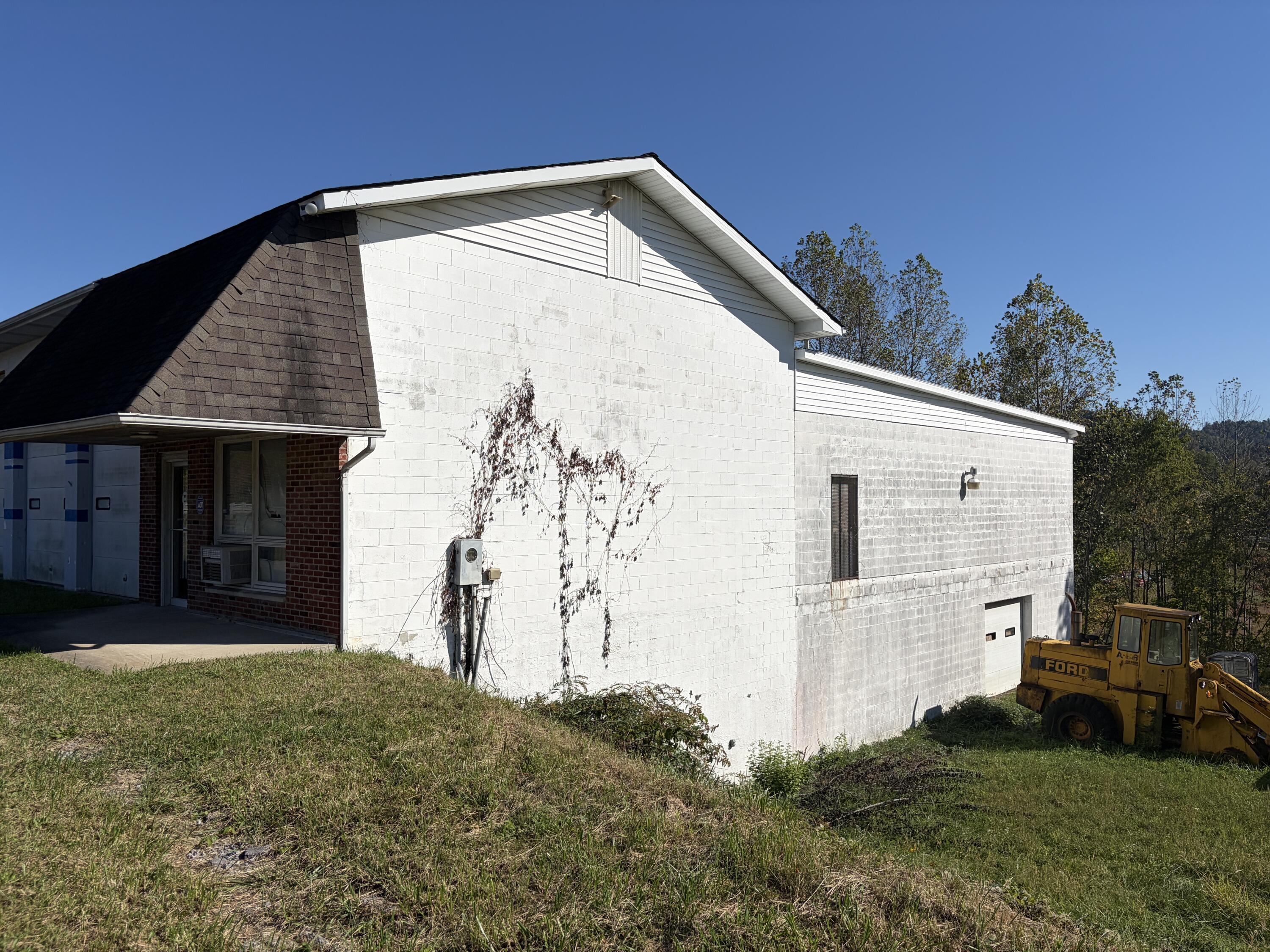 11555 N Hwy 25 E Property Photo 3