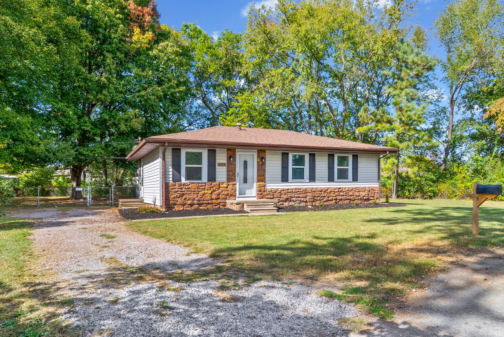 709 Ml Grn Court Property Photo 1