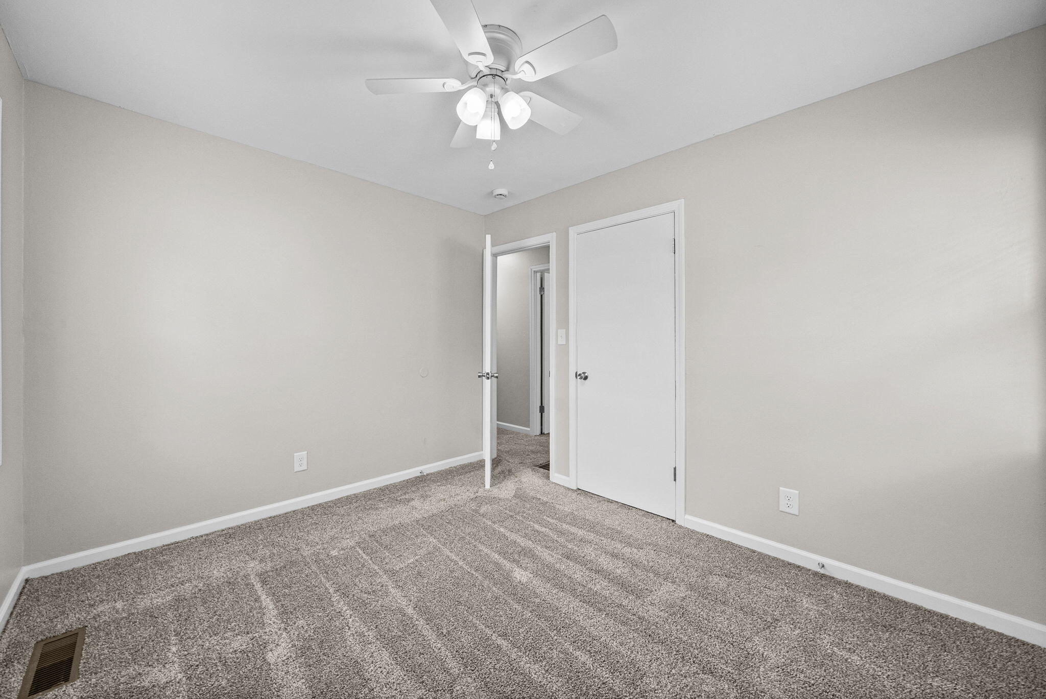 709 Ml Grn Court Property Photo 22