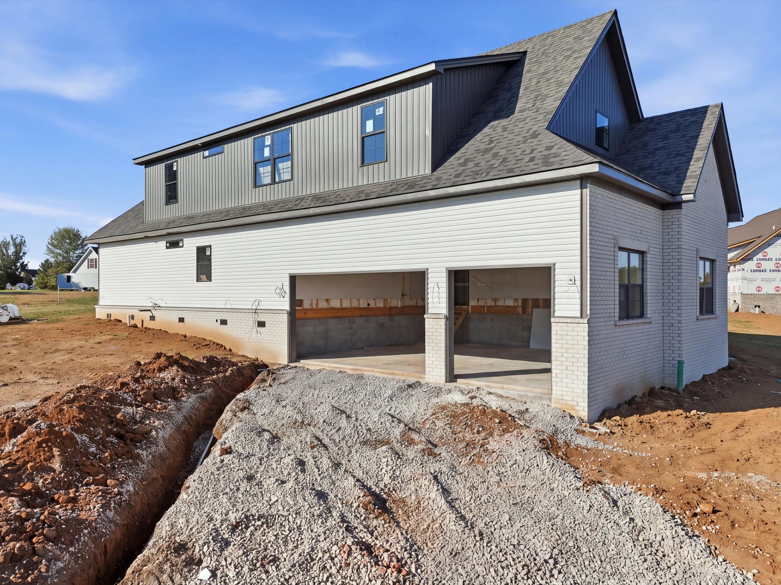 136 Lauren Lane Property Photo 6