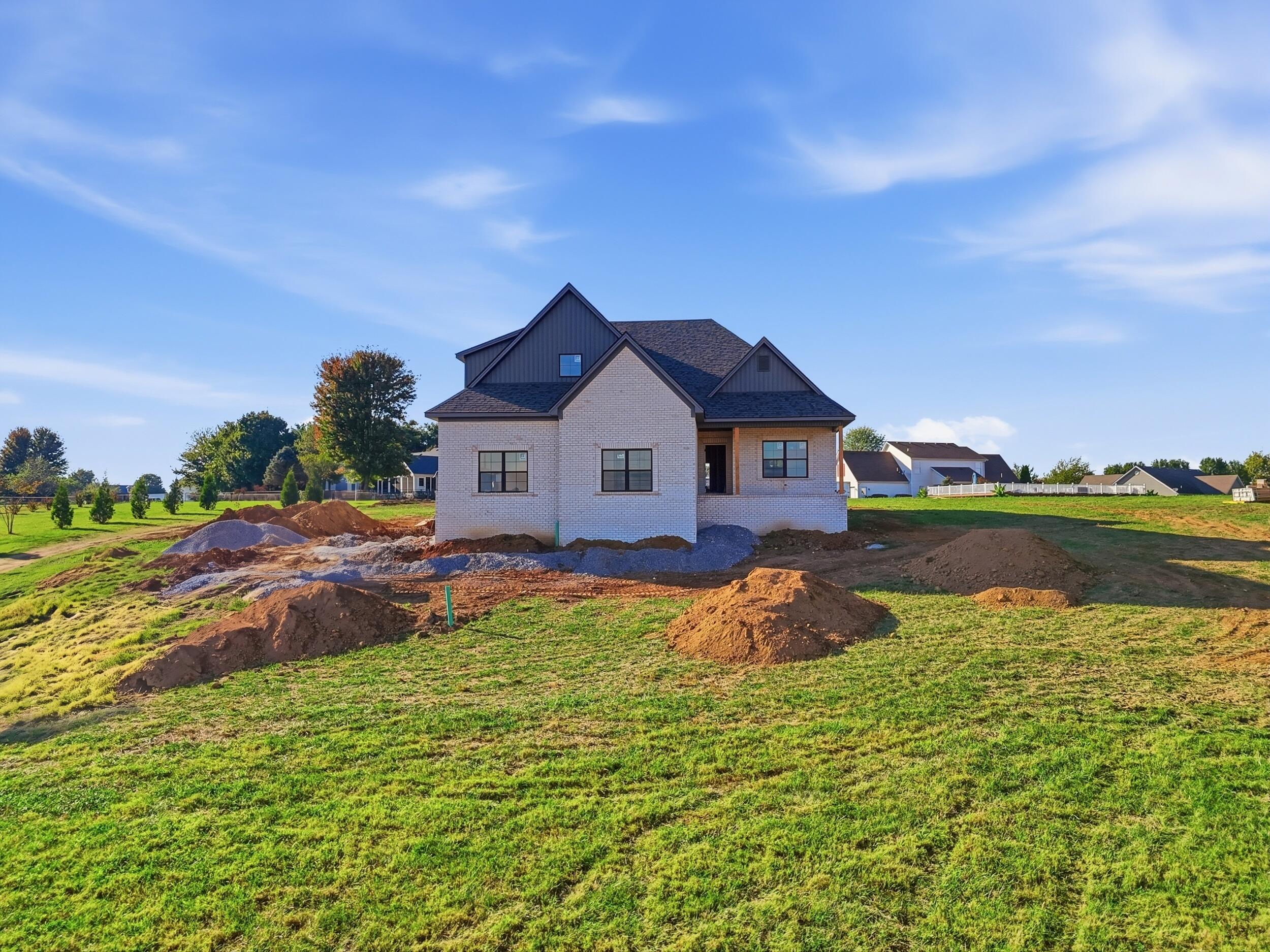 136 Lauren Lane Property Photo 12