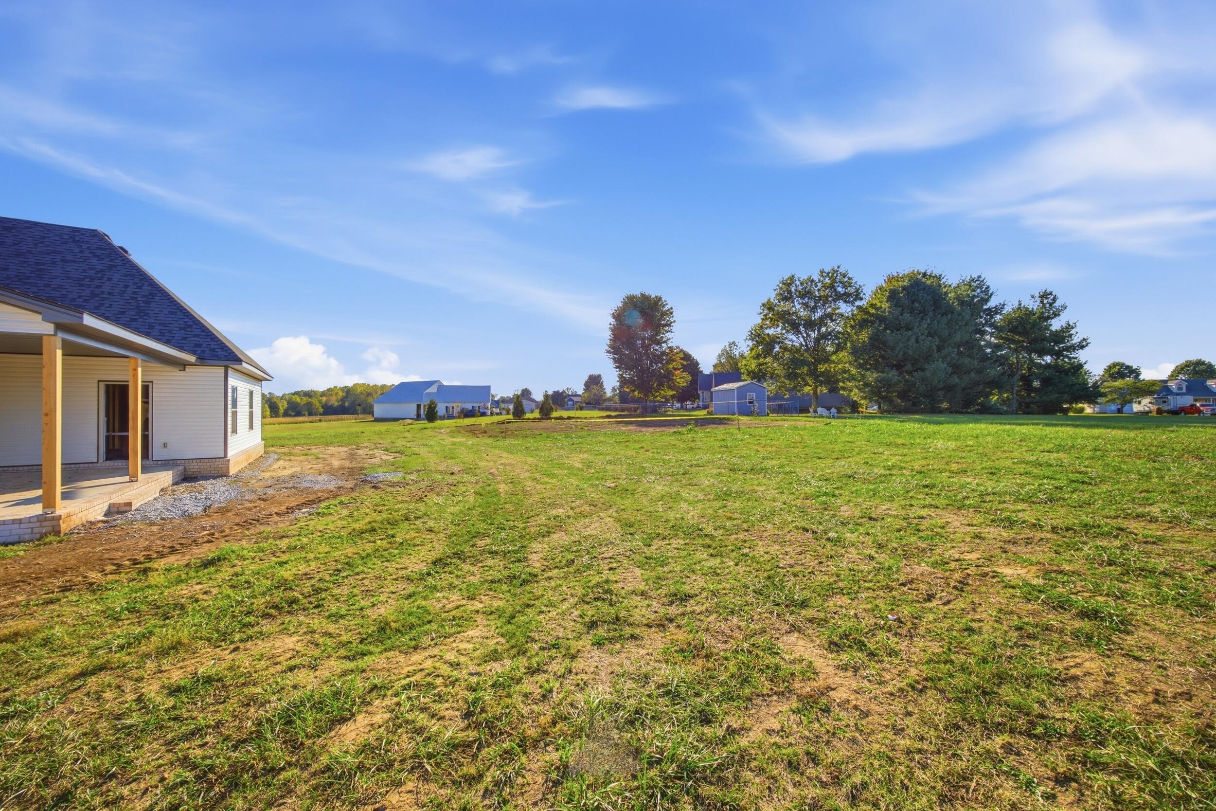 136 Lauren Lane Property Photo 16