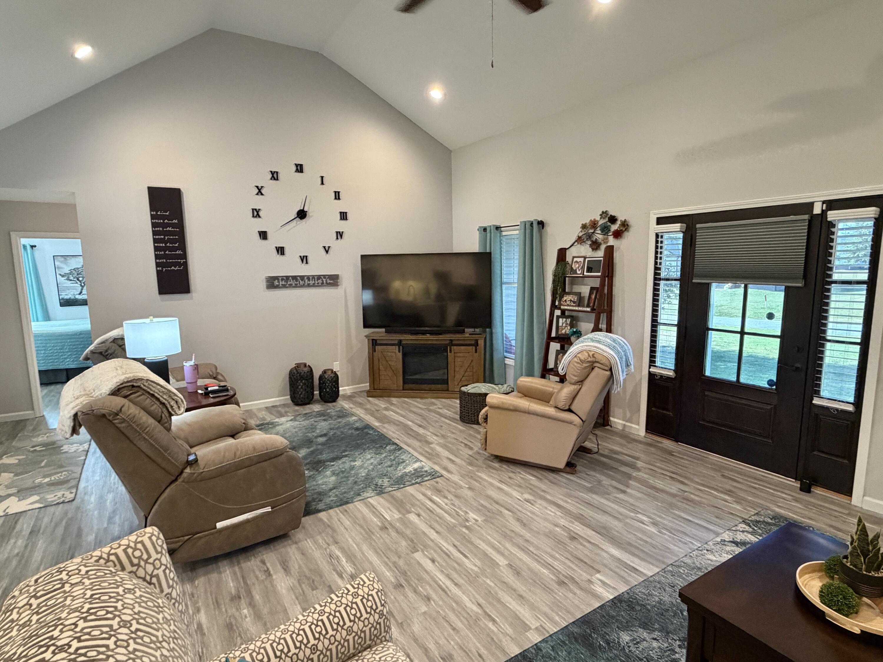 180 Timber Ridge Ridge Property Photo 17
