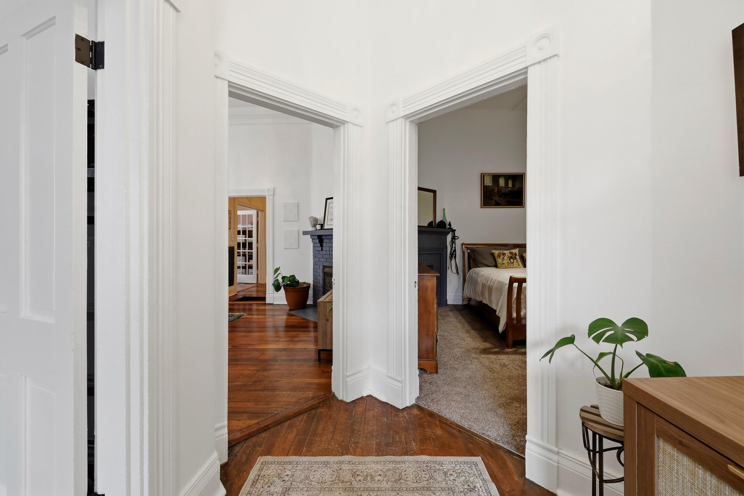 13 Euclid Avenue Property Photo 4