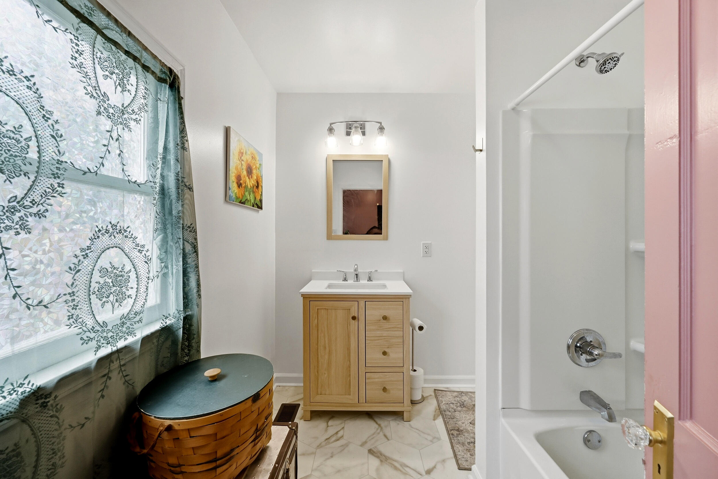13 Euclid Avenue Property Photo 21