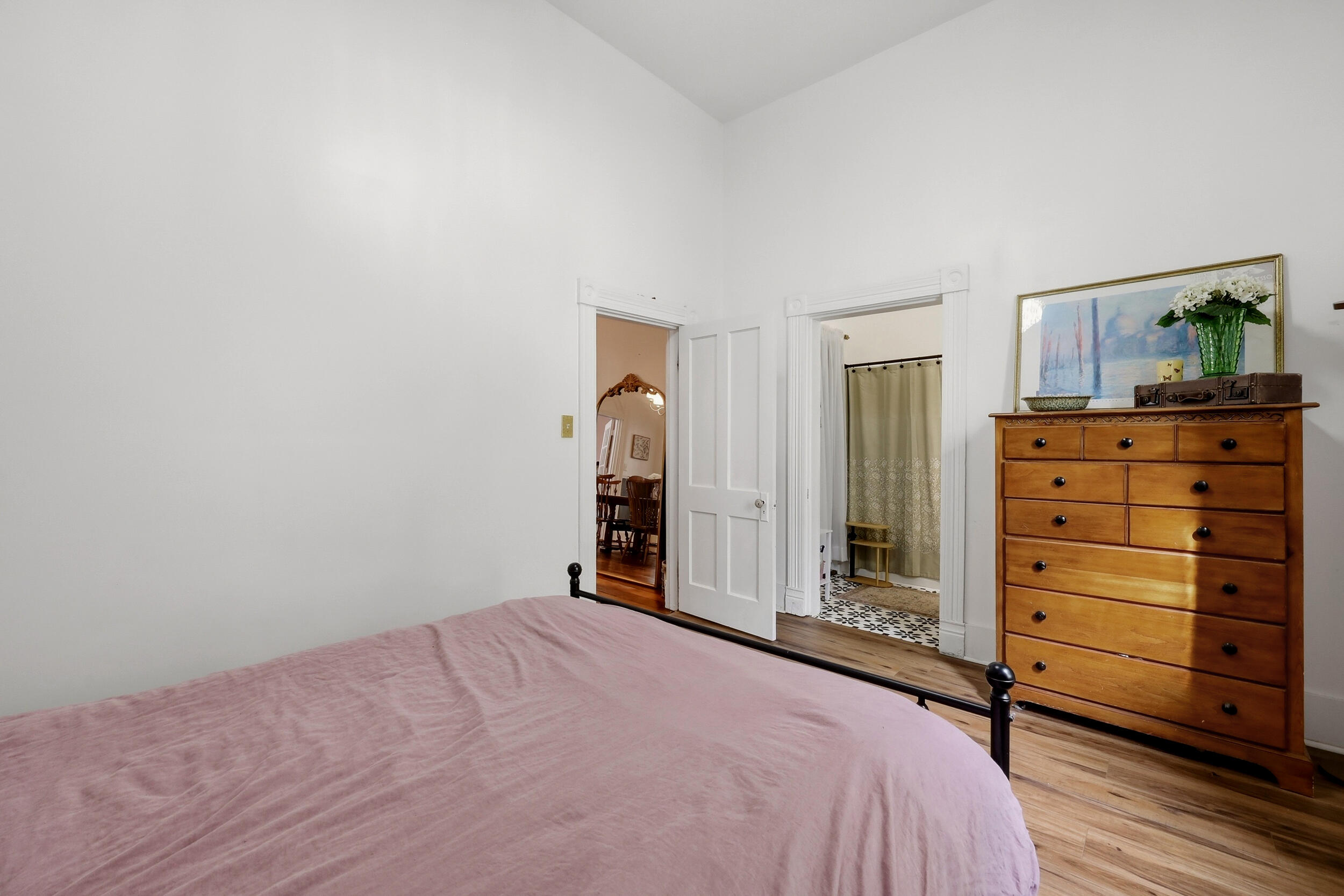 13 Euclid Avenue Property Photo 24