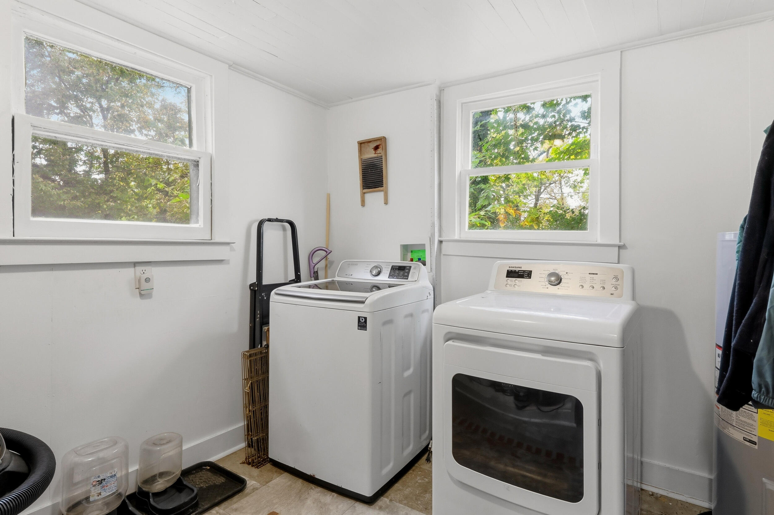 13 Euclid Avenue Property Photo 33