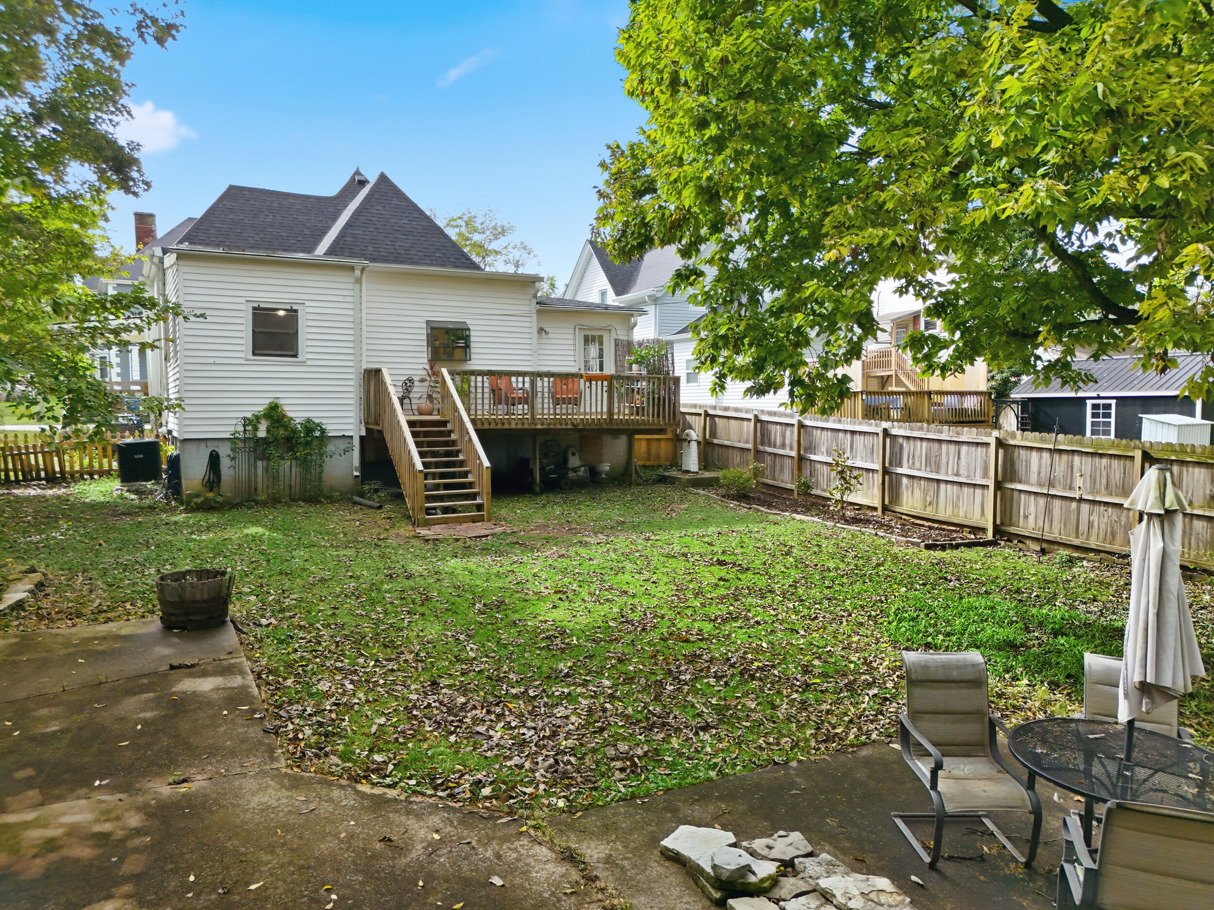 13 Euclid Avenue Property Photo 41