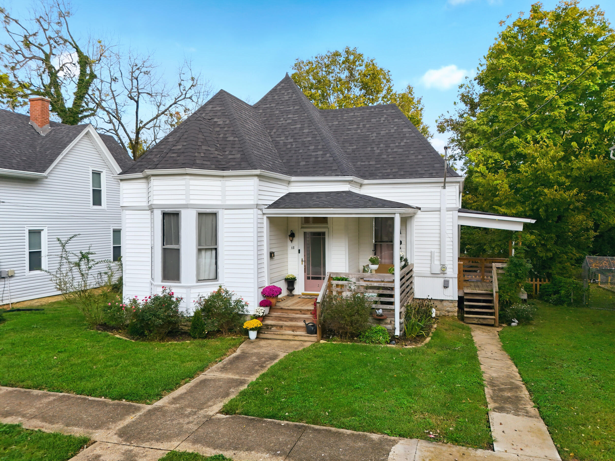 13 Euclid Avenue Property Photo 48