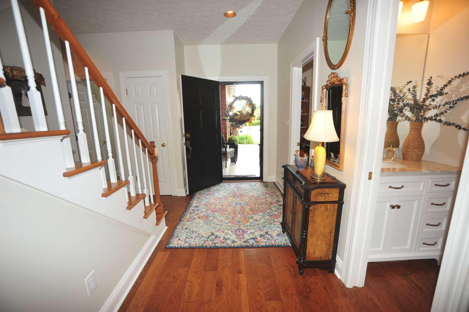 2046 Sussex Place Property Photo 2