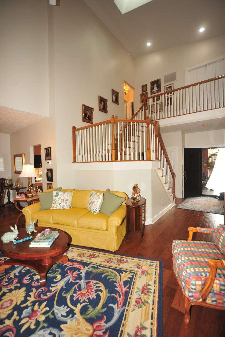 2046 Sussex Place Property Photo 11