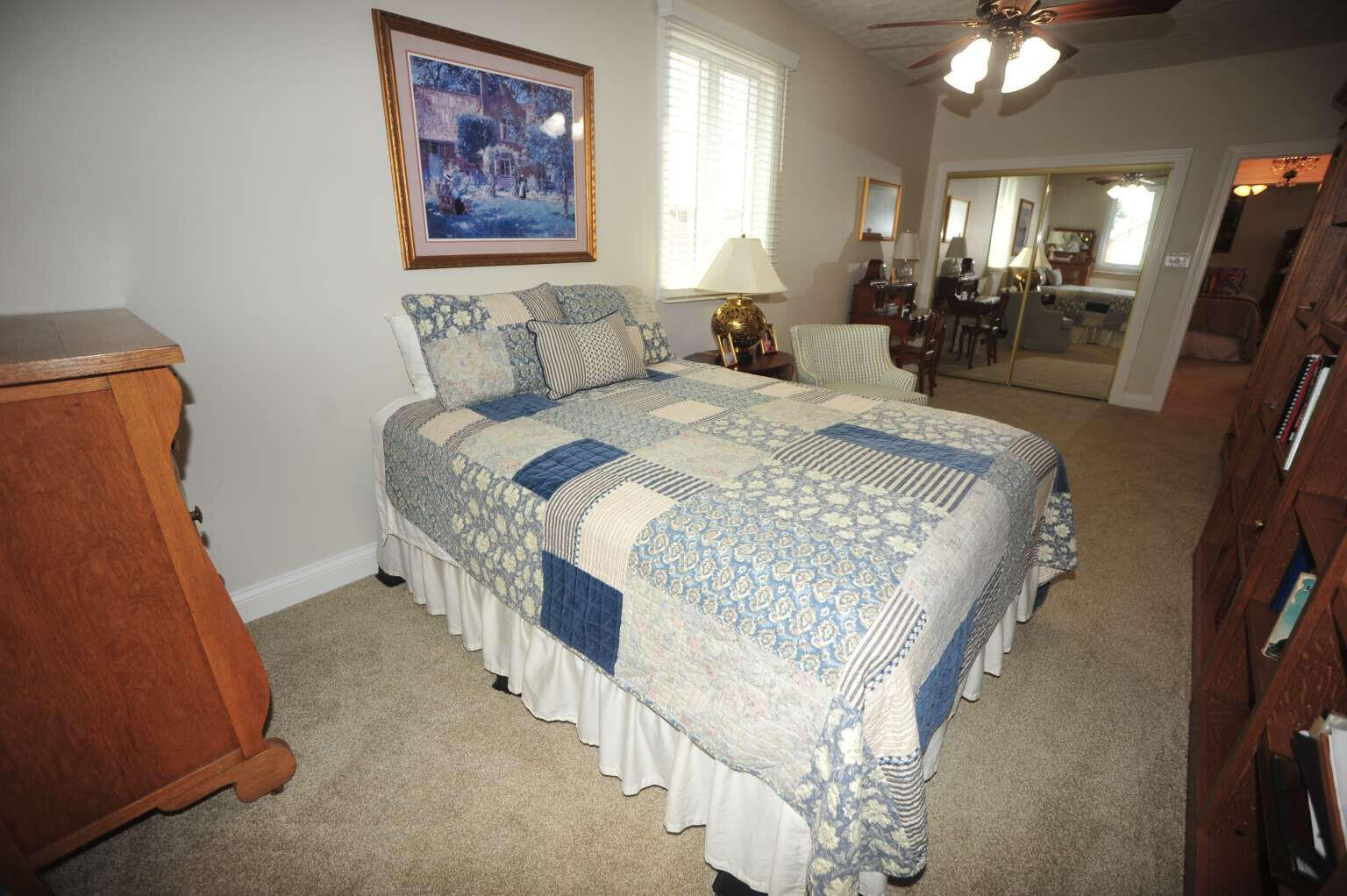 2046 Sussex Place Property Photo 28