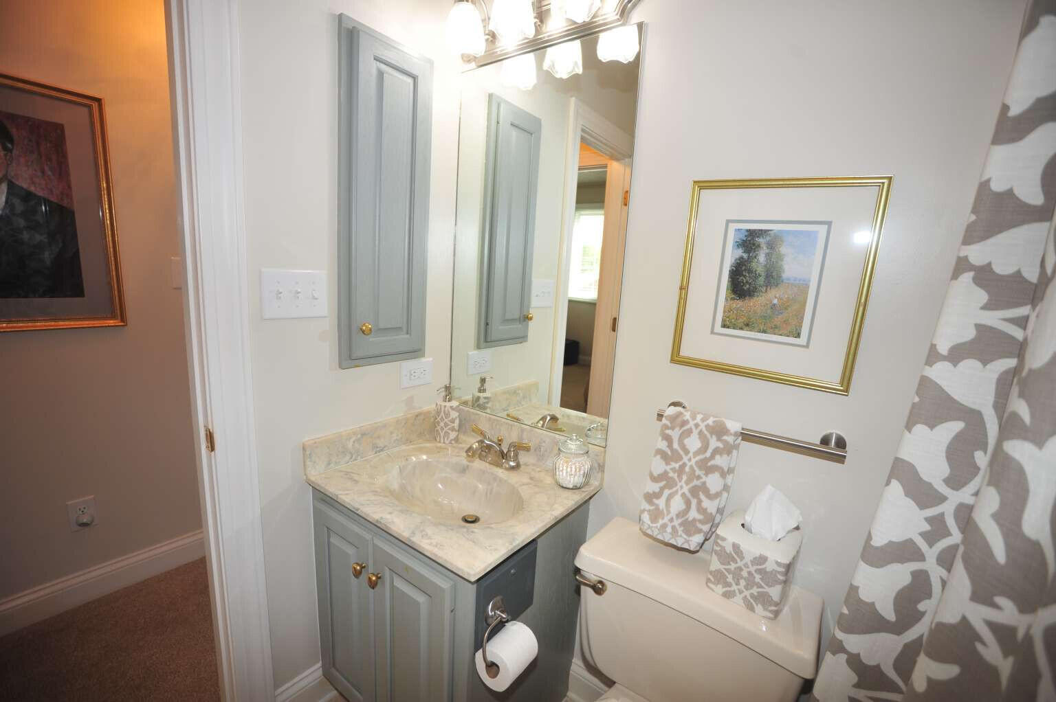 2046 Sussex Place Property Photo 29