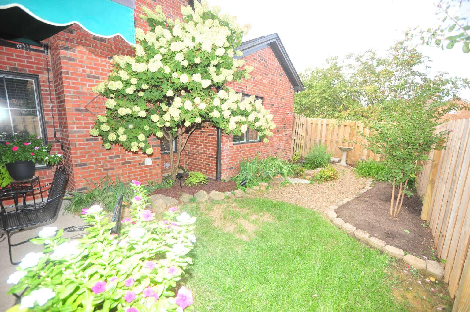 2046 Sussex Place Property Photo 34