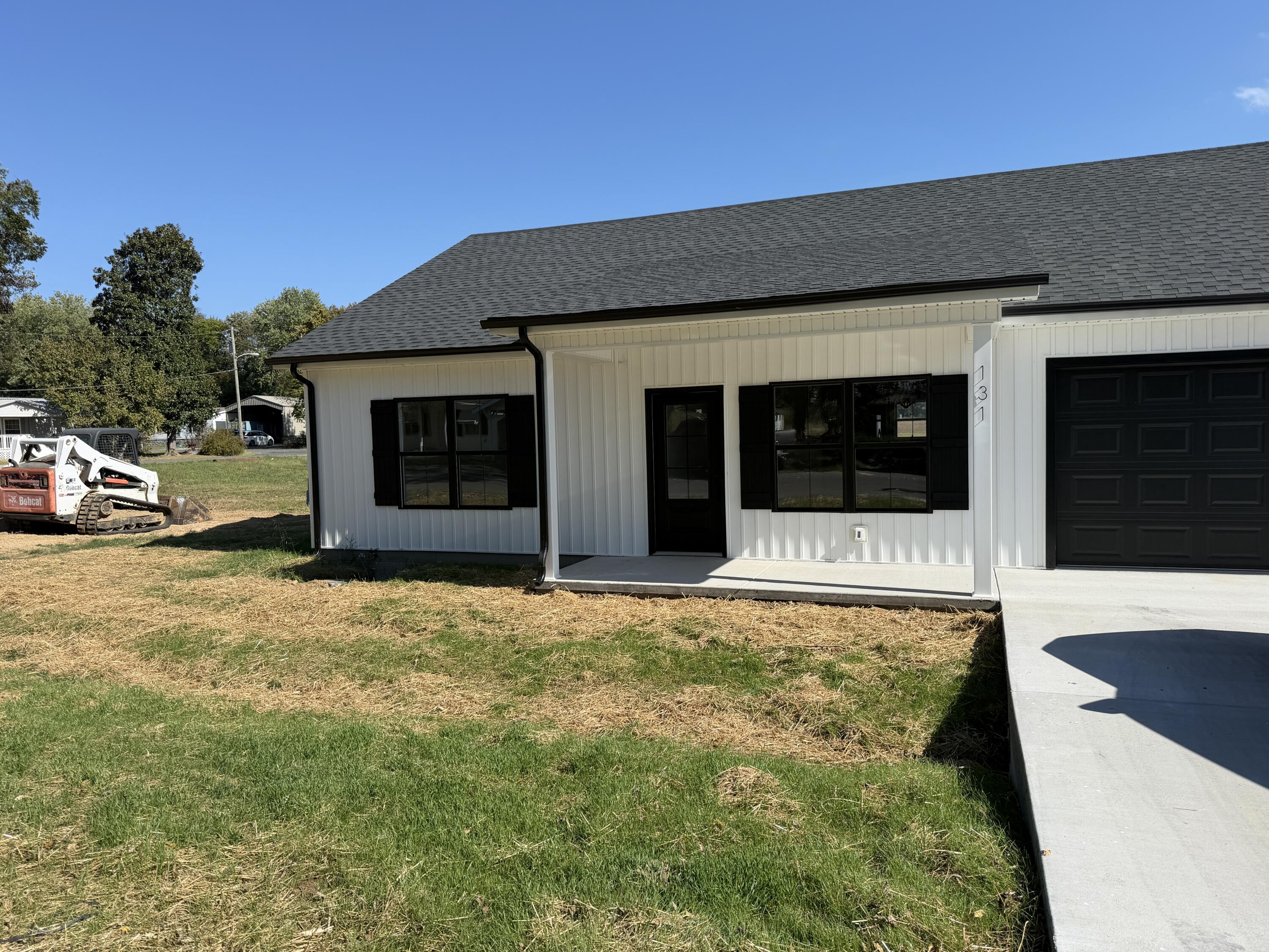 131 Johnson Drive Property Photo 1