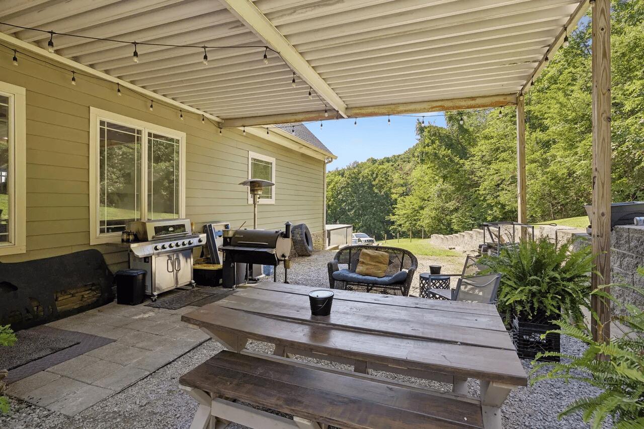 4464 Jackson Hollow Road Property Photo 18