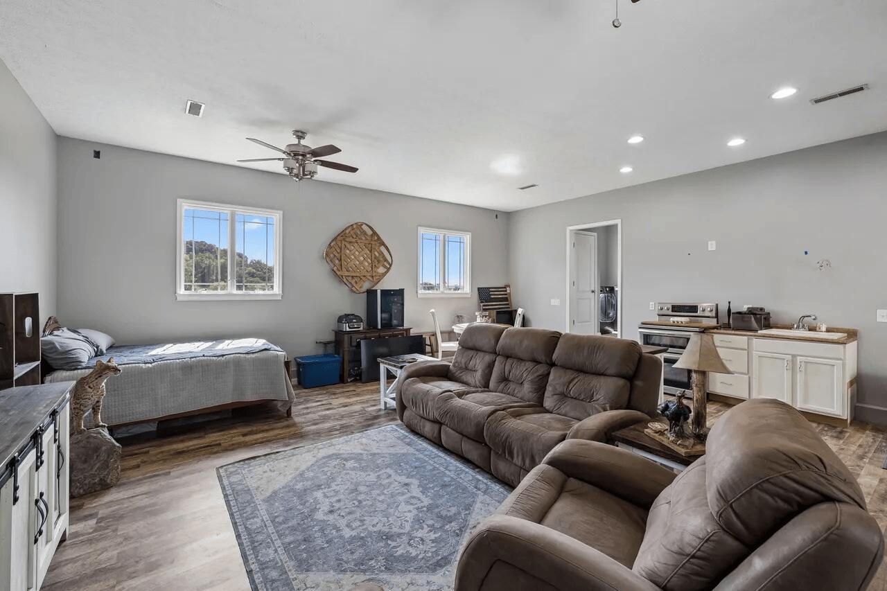 4464 Jackson Hollow Road Property Photo 25