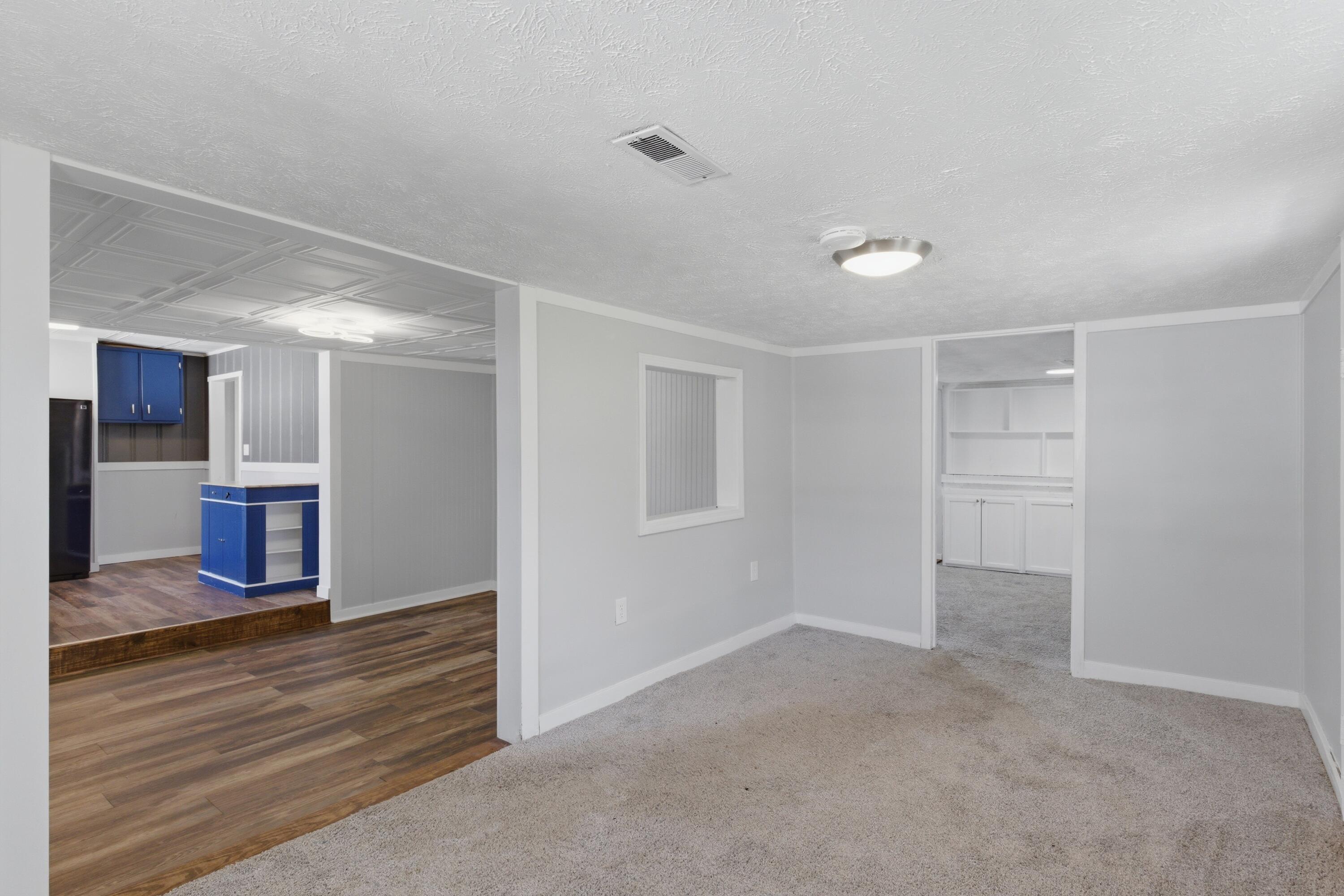 213 Irvine View Street Property Photo 14
