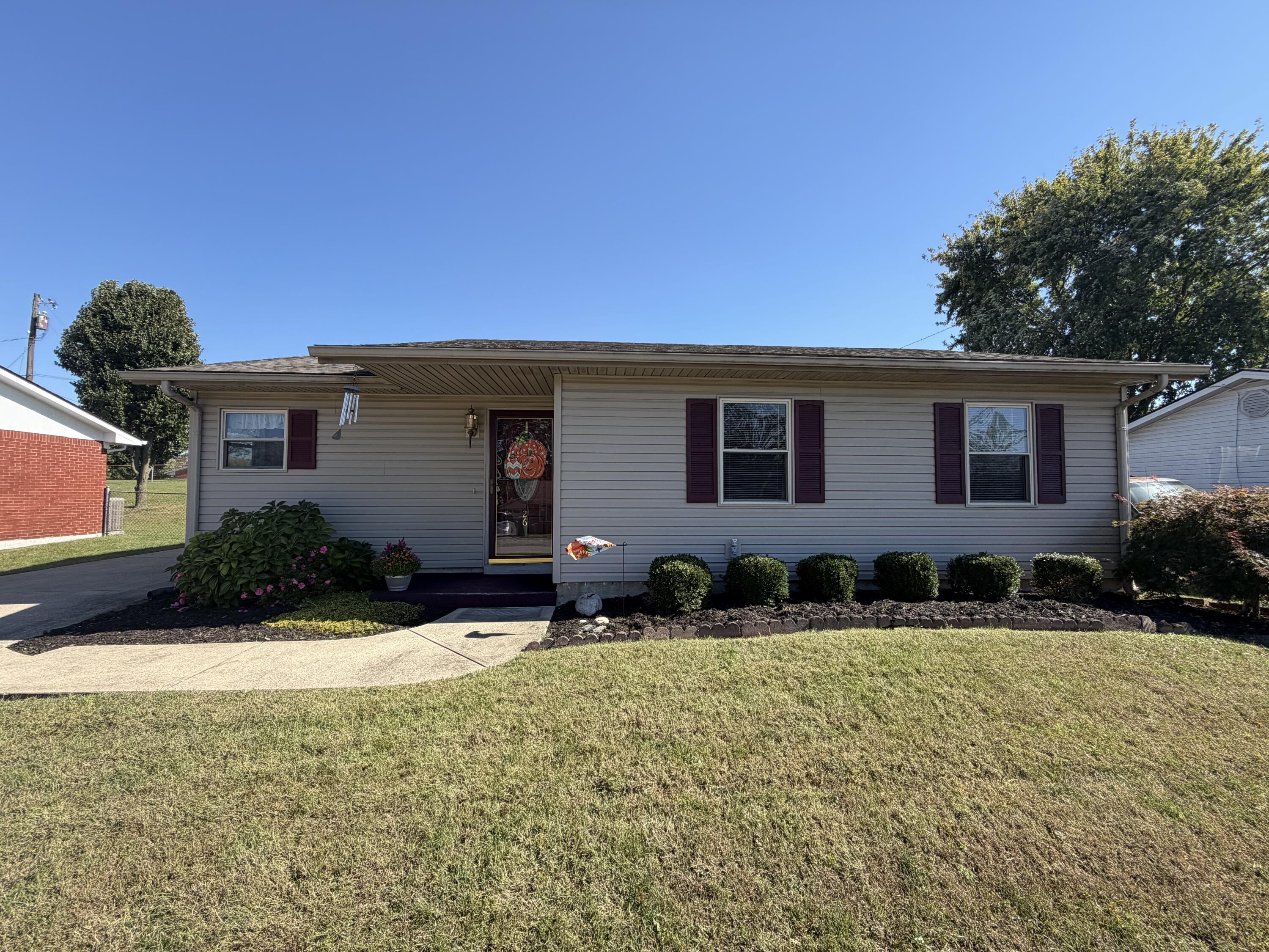 26 Holiday Road Property Photo 1
