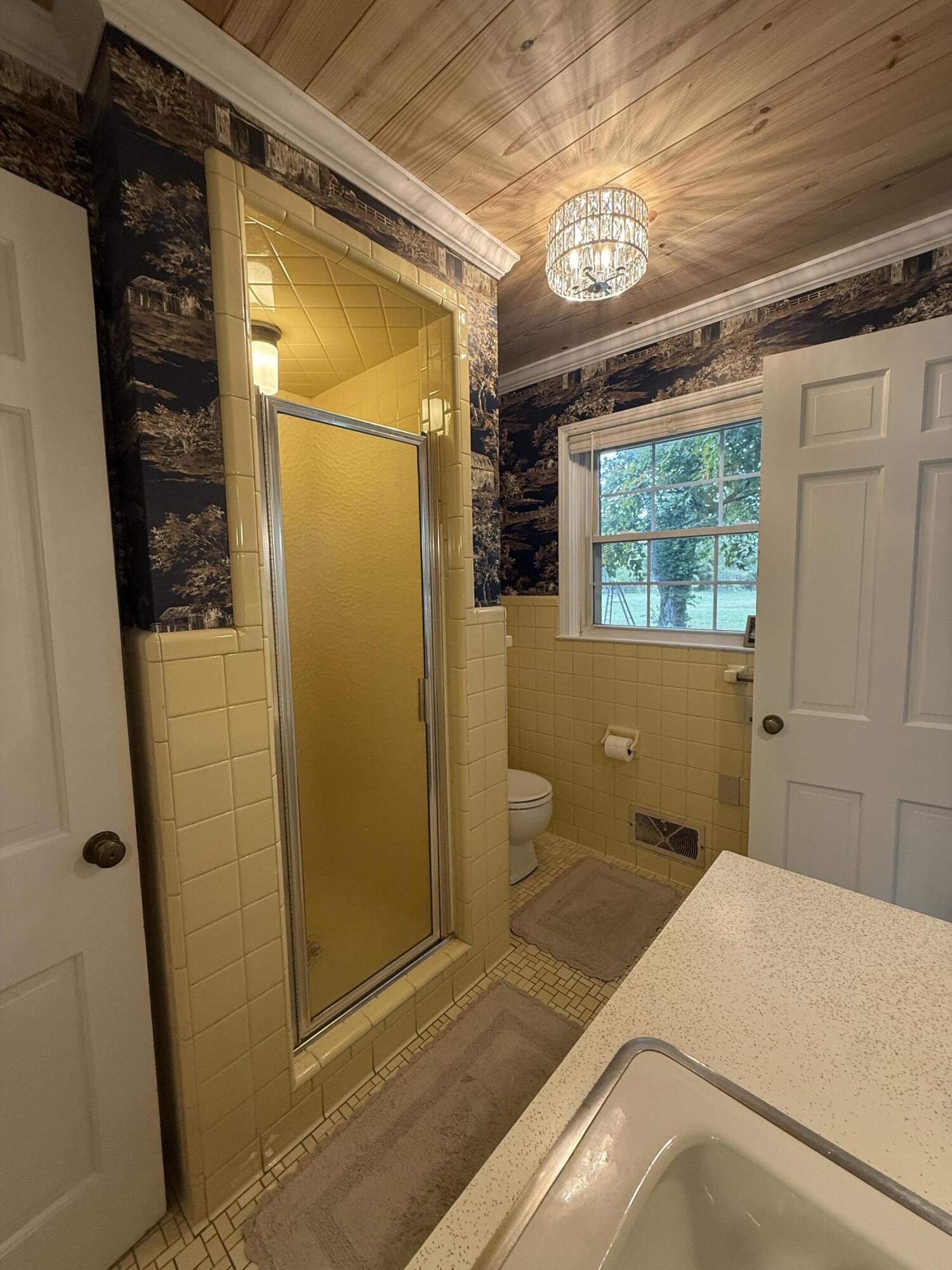 621 S Buell Street Property Photo 31