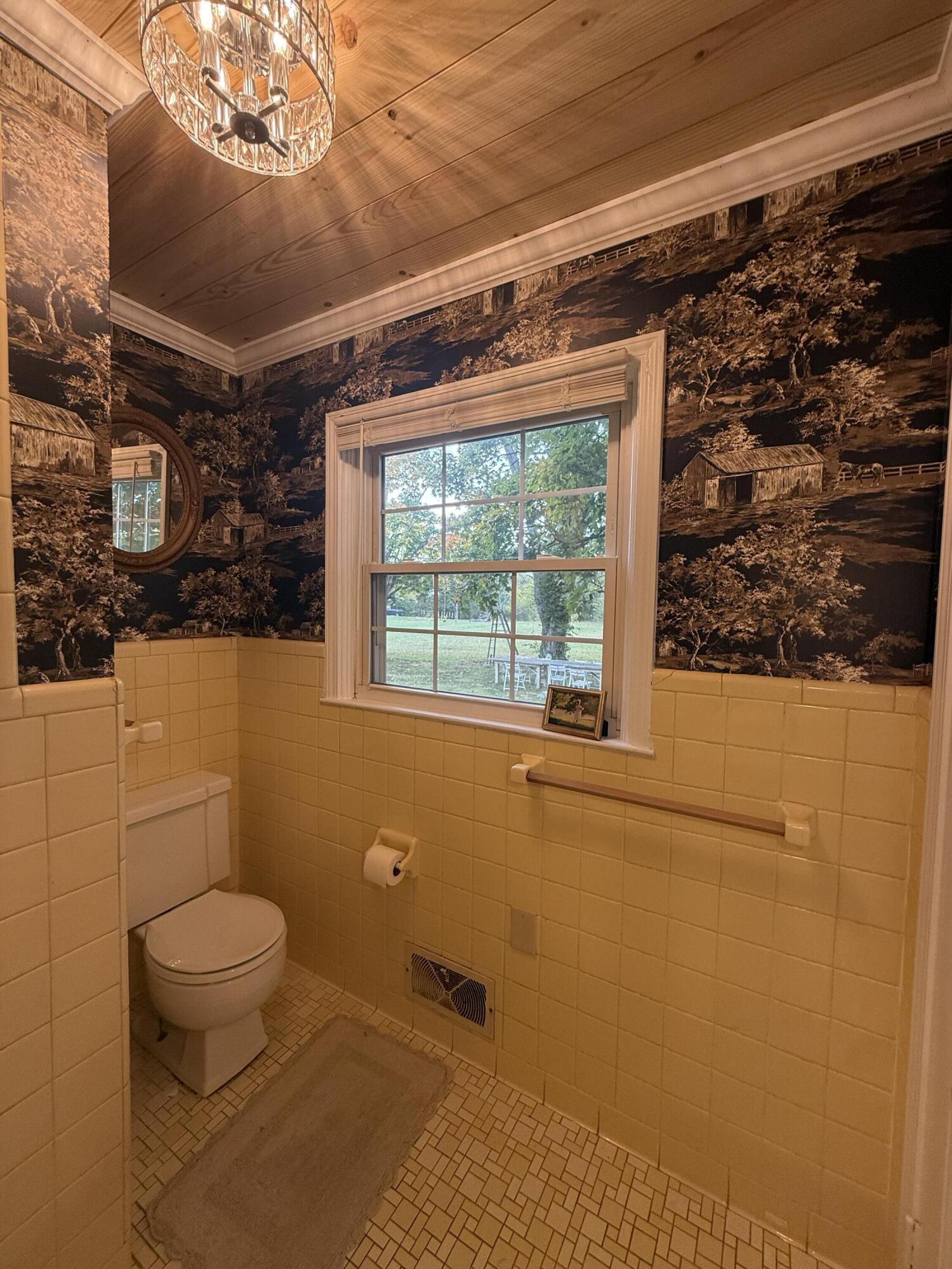 621 S Buell Street Property Photo 33