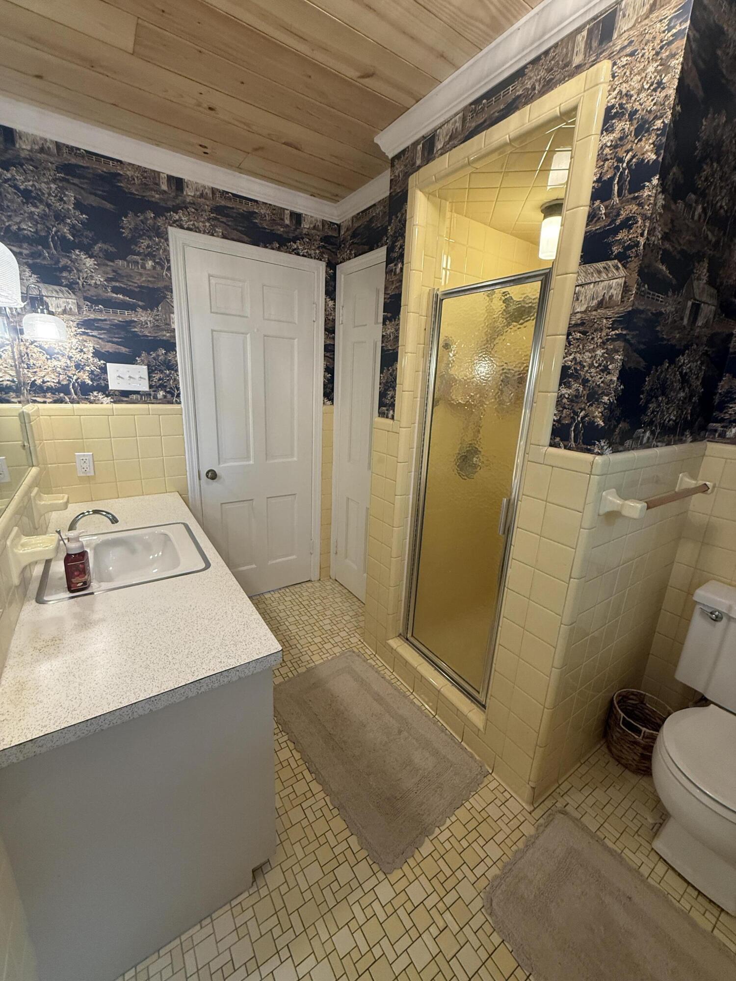 621 S Buell Street Property Photo 35