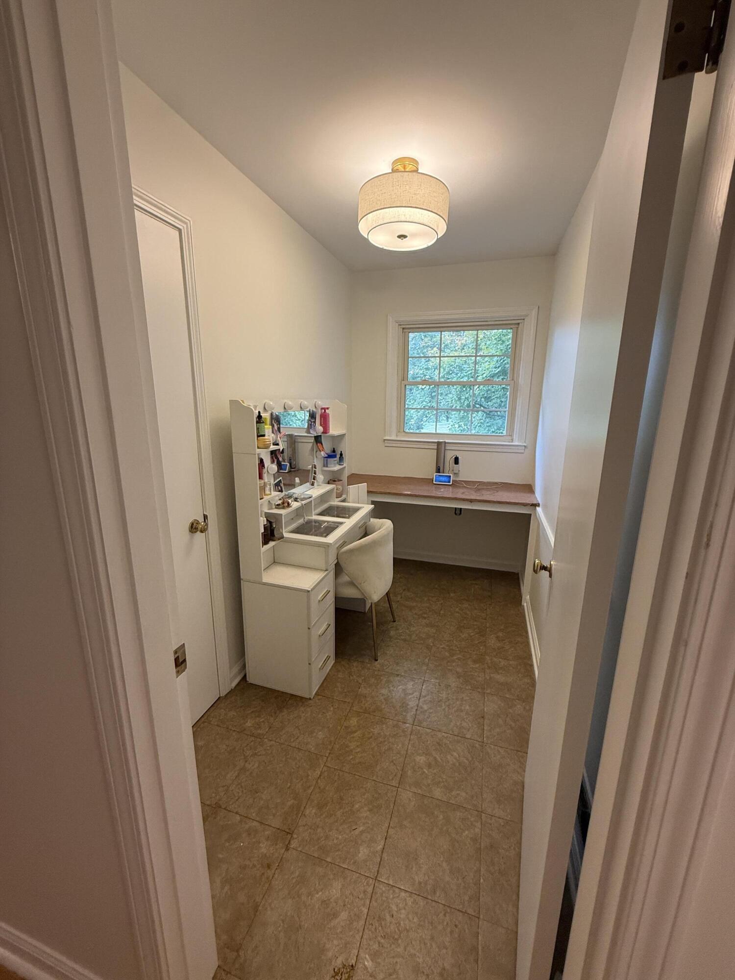 621 S Buell Street Property Photo 63