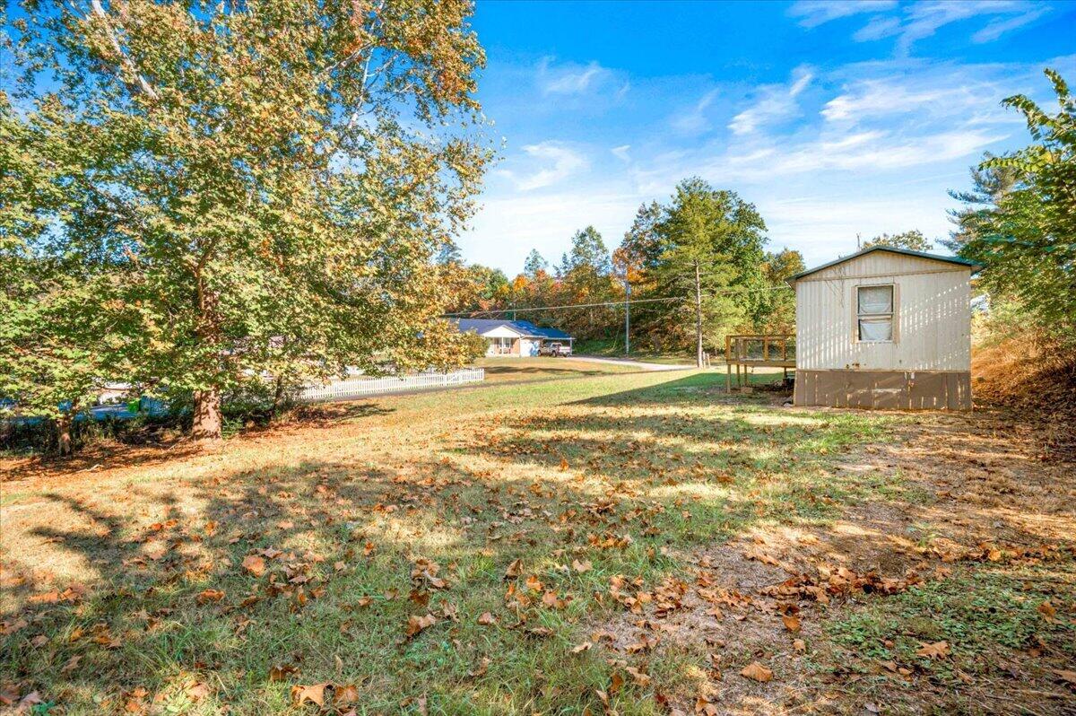 185 Slate Lick Road Property Photo 1