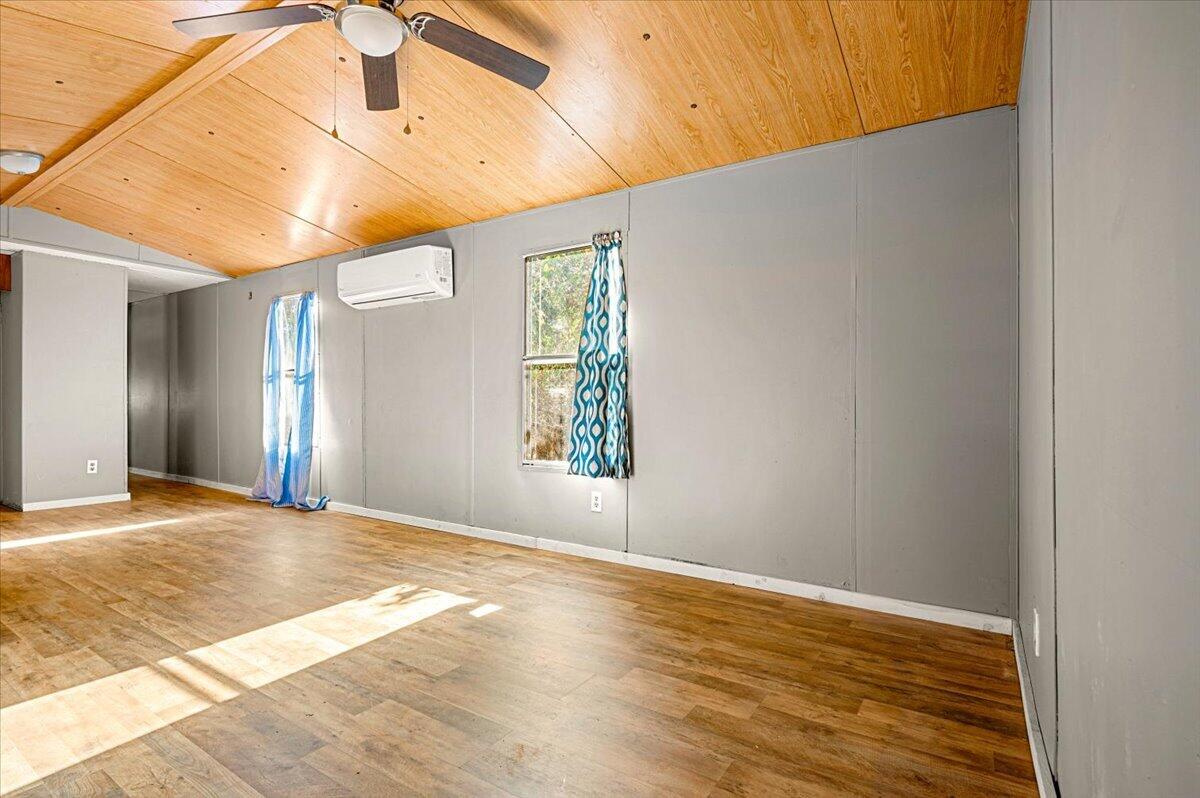 185 Slate Lick Road Property Photo 10