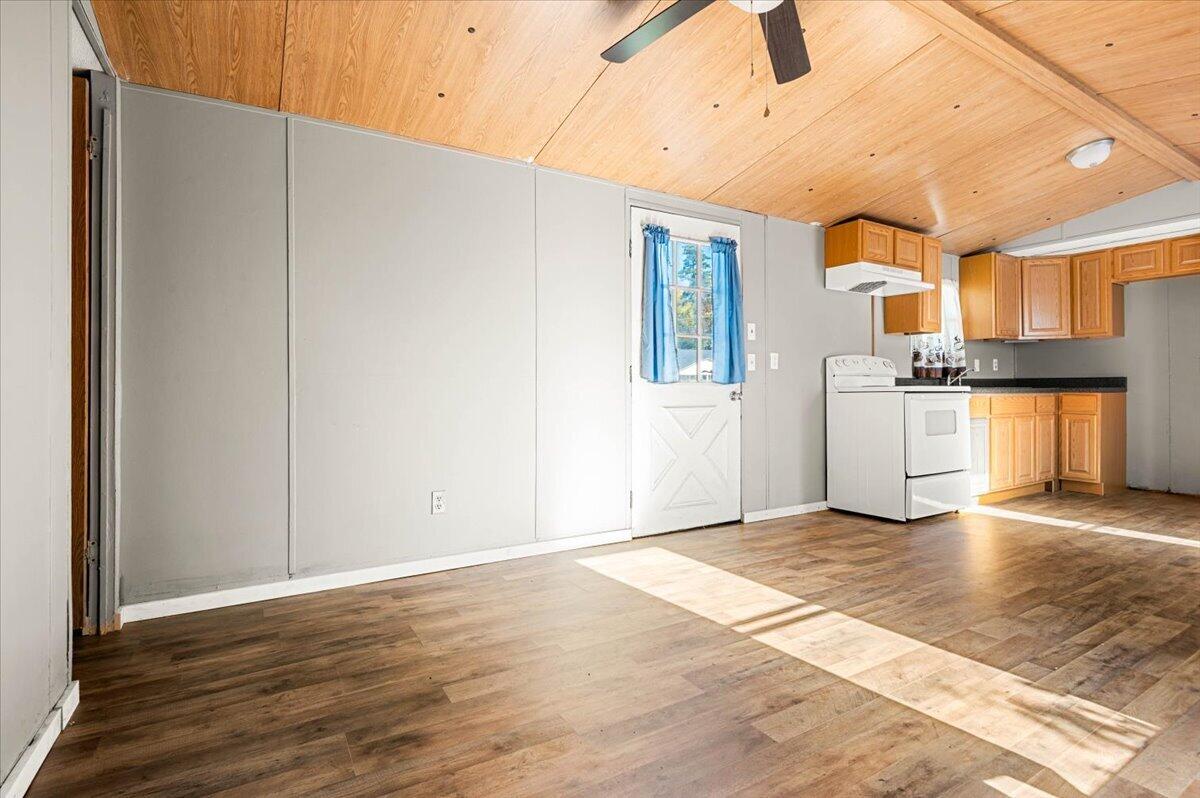 185 Slate Lick Road Property Photo 11
