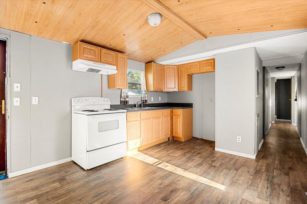 185 Slate Lick Road Property Photo 12
