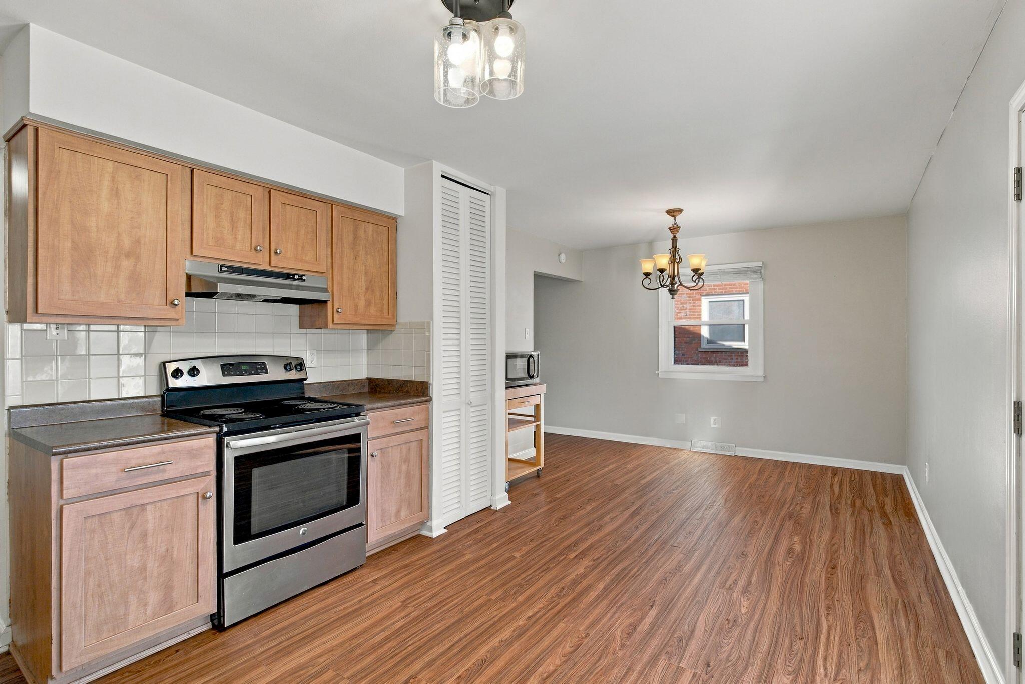 864 Pinkney Drive Property Photo 17