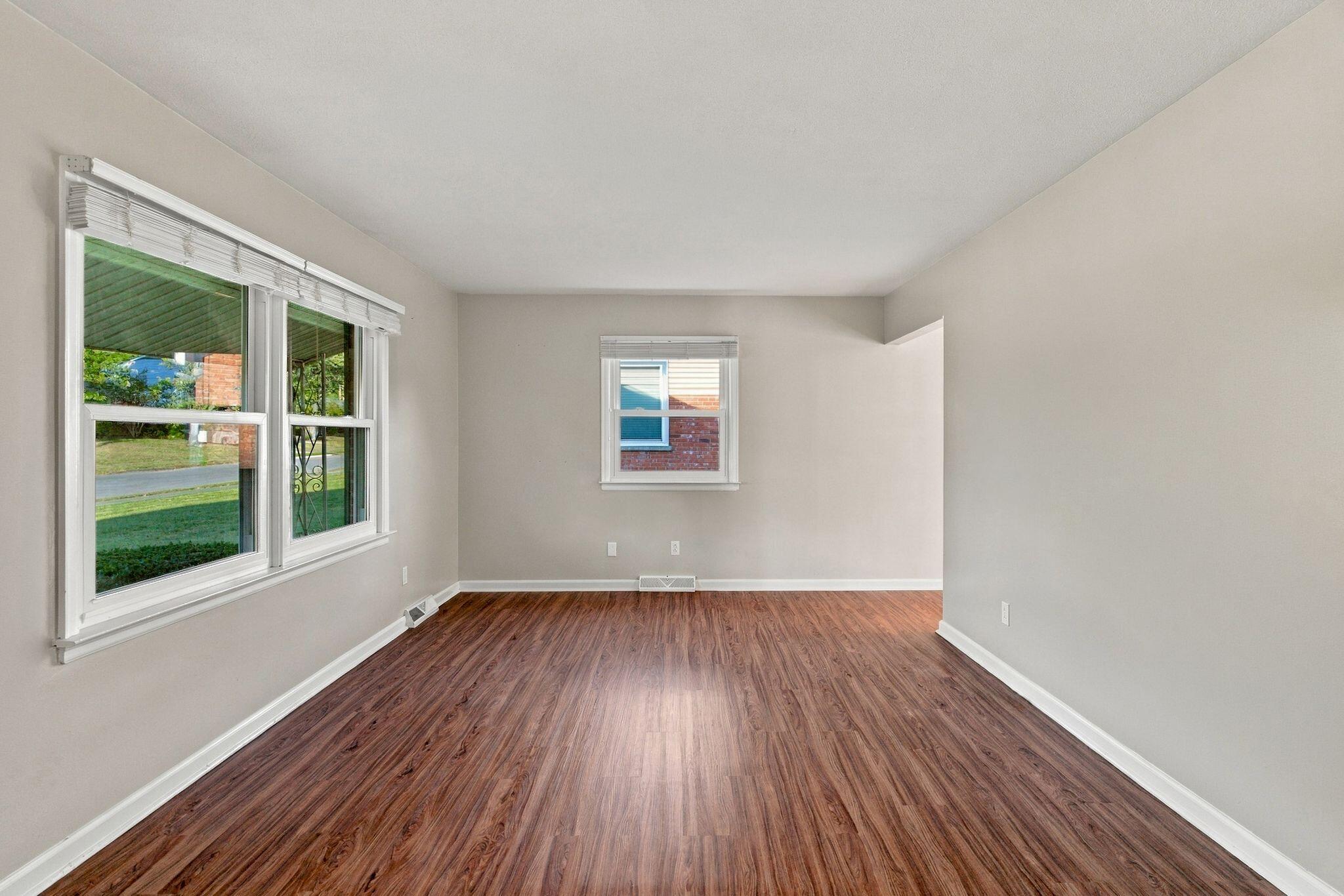 864 Pinkney Drive Property Photo 19