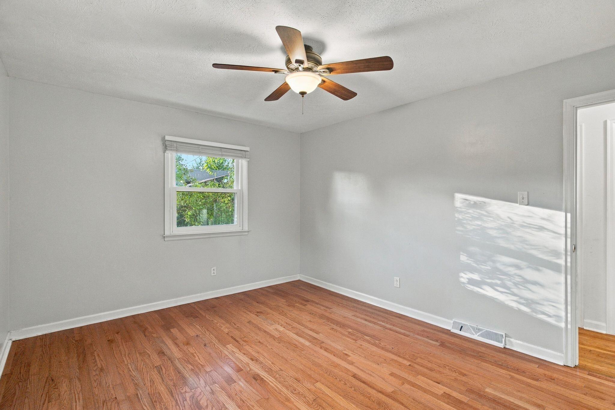 864 Pinkney Drive Property Photo 33