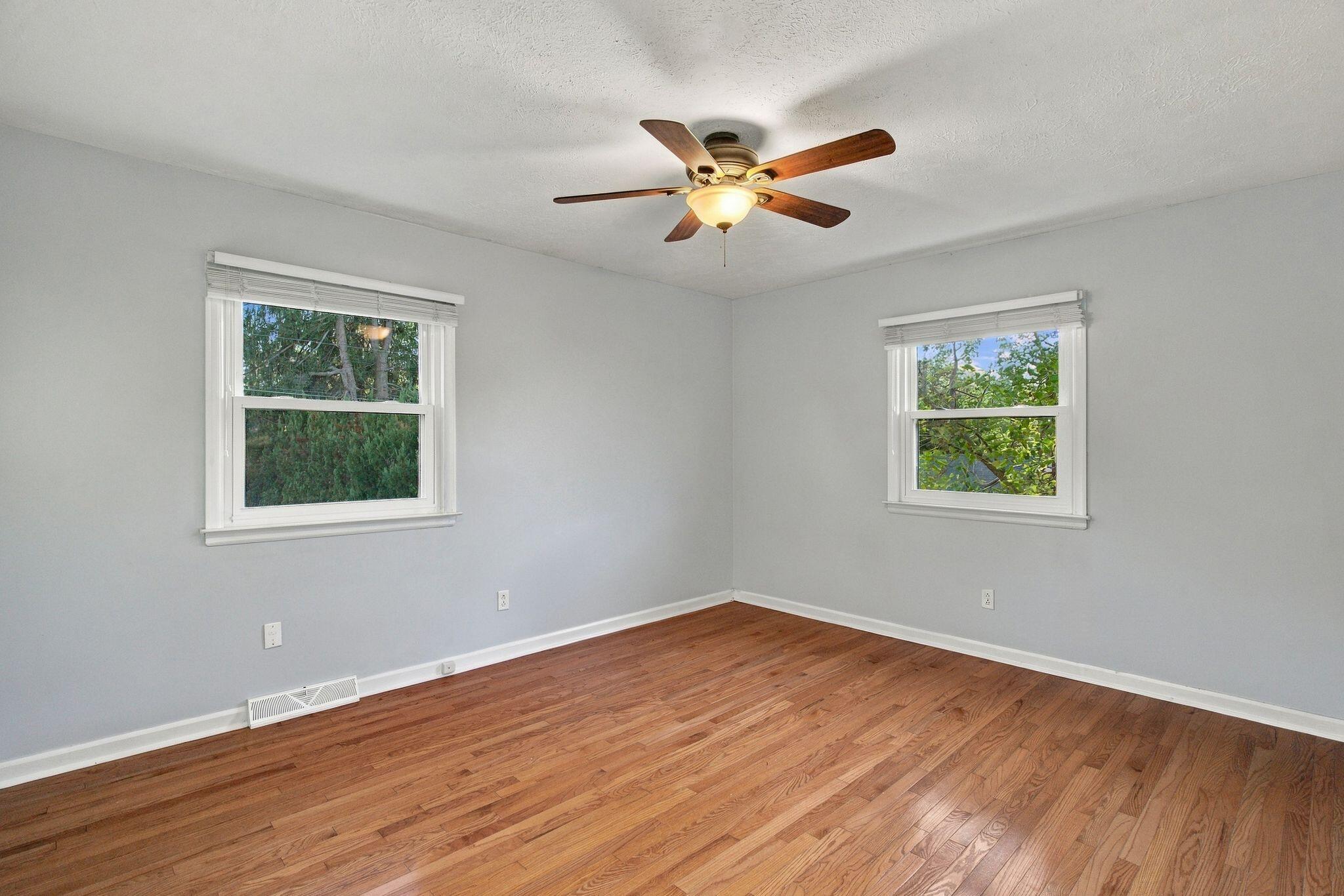 864 Pinkney Drive Property Photo 34