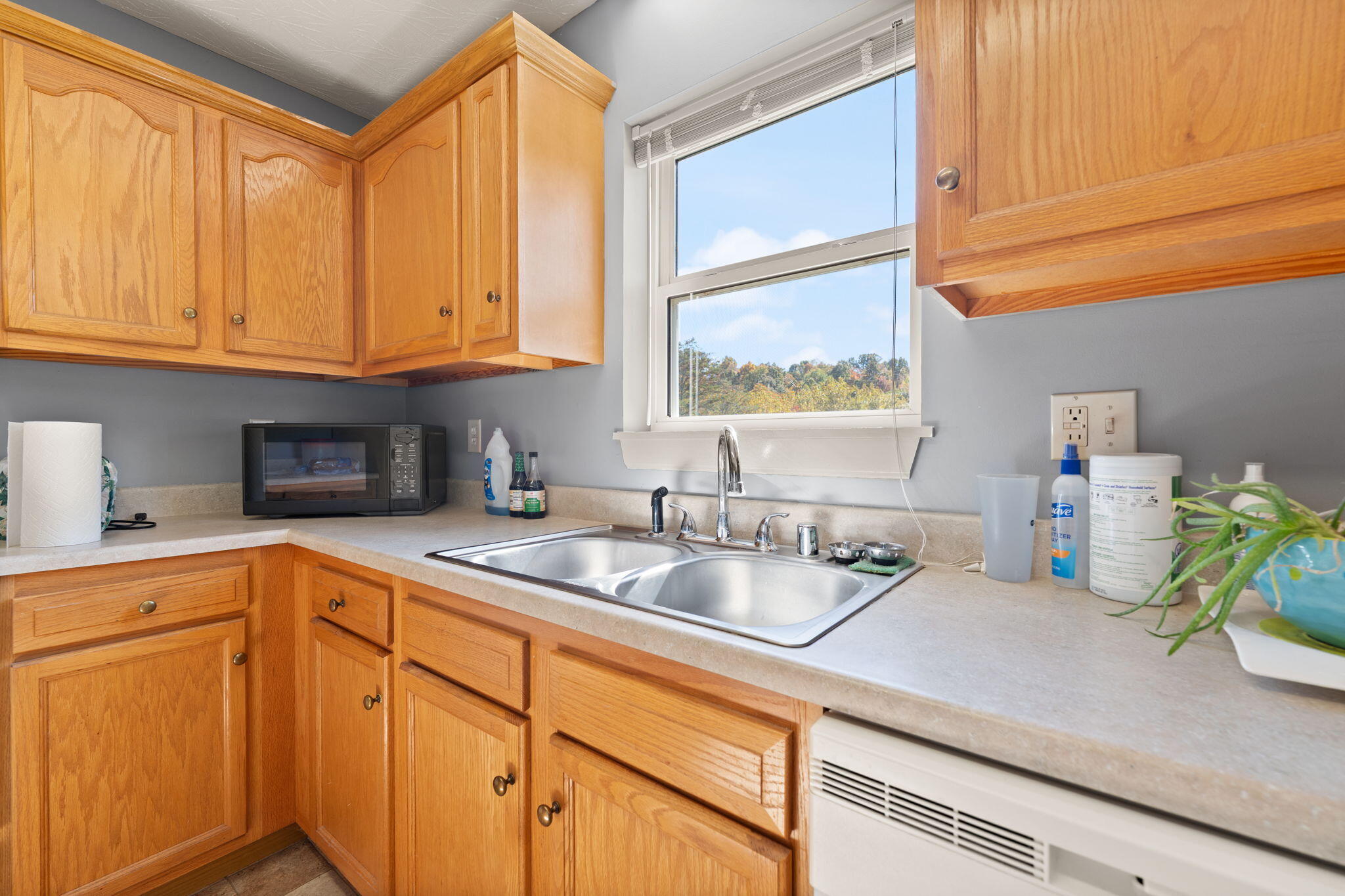 5694 Ky-52 Property Photo 5