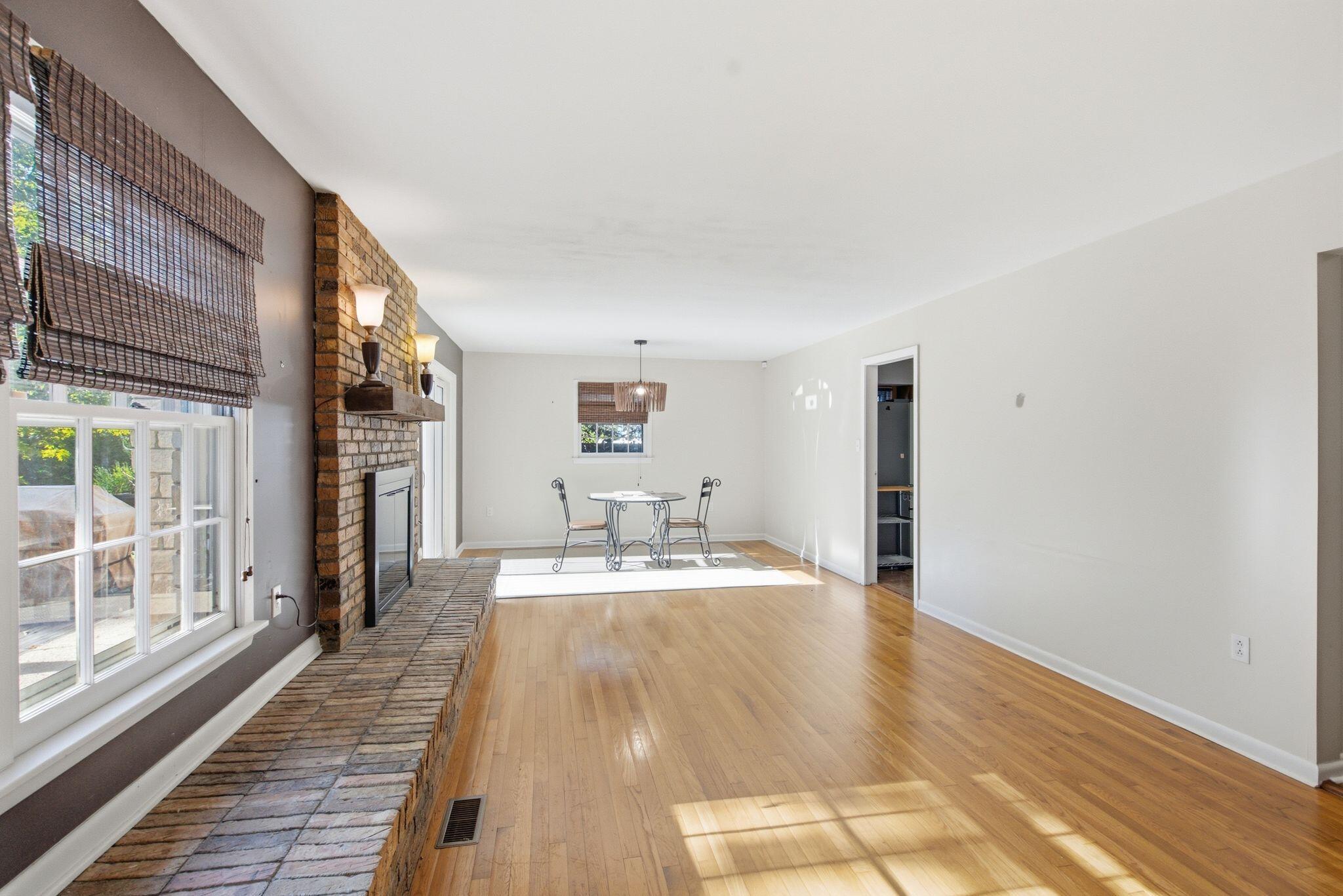 418 Estill Street Property Photo 6