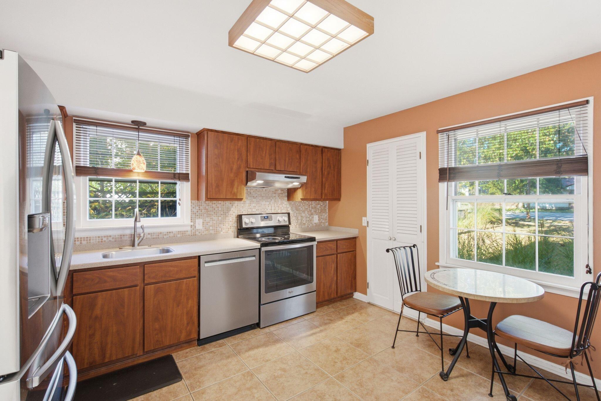 418 Estill Street Property Photo 10