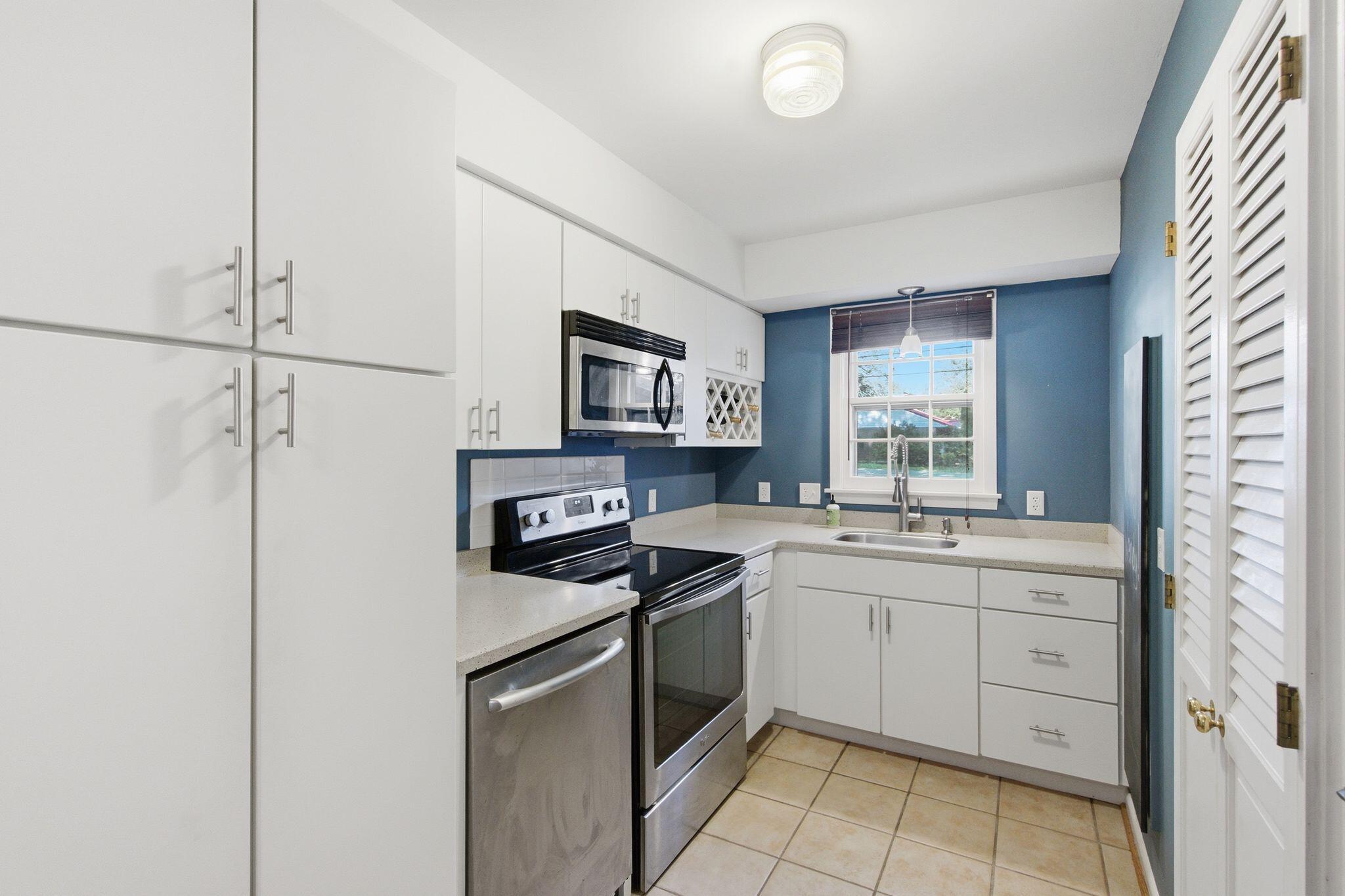 418 Estill Street Property Photo 17