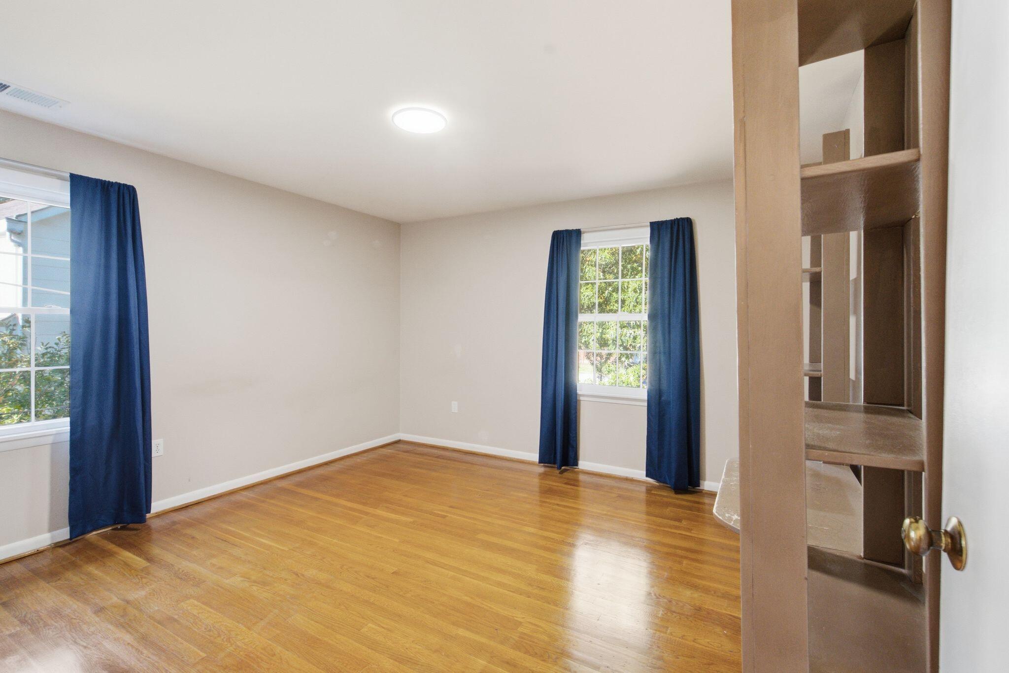 418 Estill Street Property Photo 38